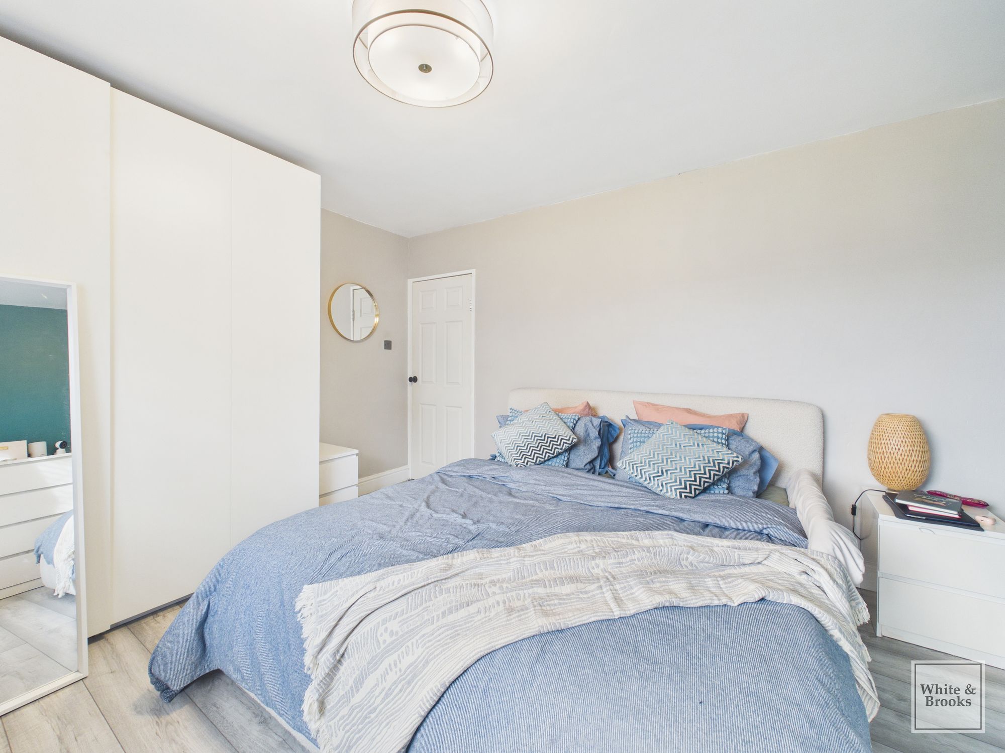 2 bed detached bungalow for sale in Hughes Close, Bognor Regis, PO21  - Property Image 5