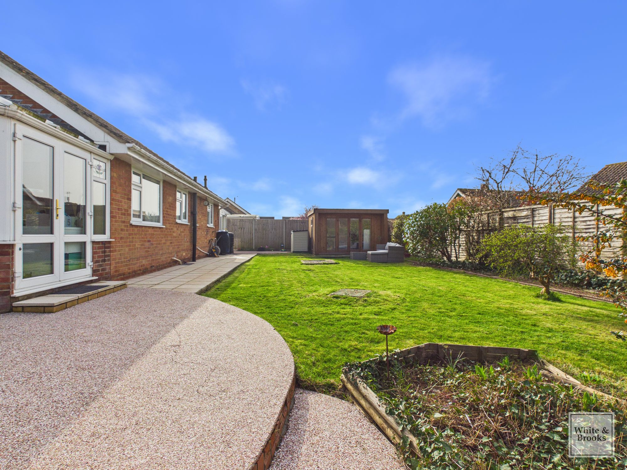 2 bed detached bungalow for sale in Hughes Close, Bognor Regis, PO21 23