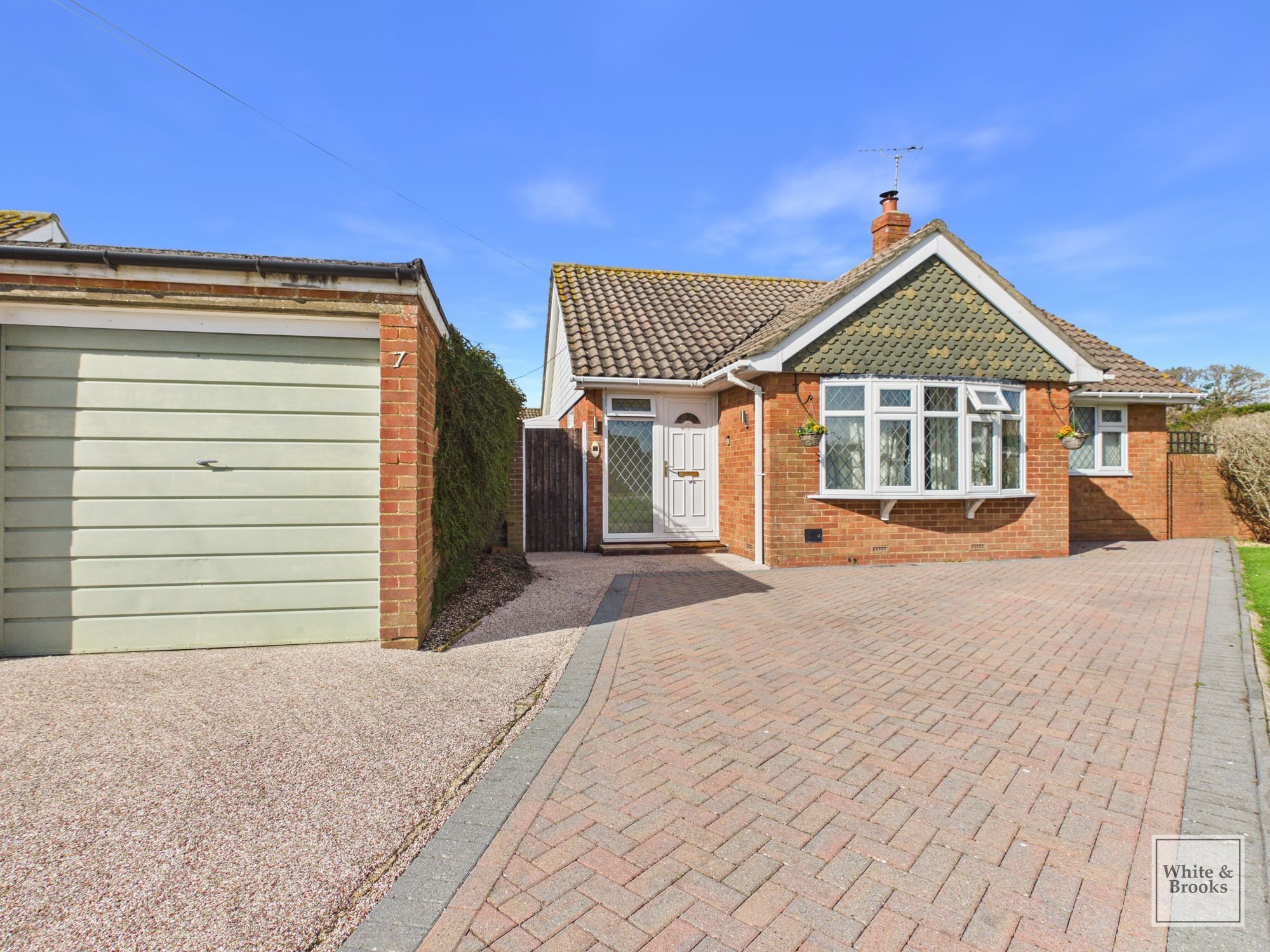 2 bed detached bungalow for sale in Hughes Close, Bognor Regis, PO21 24