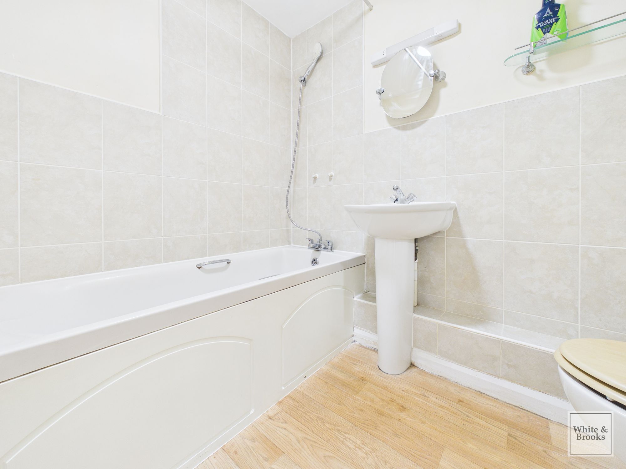 1 bed flat for sale in Fishbourne Road East, Willow Court Fishbourne Road East, PO19  - Property Image 7