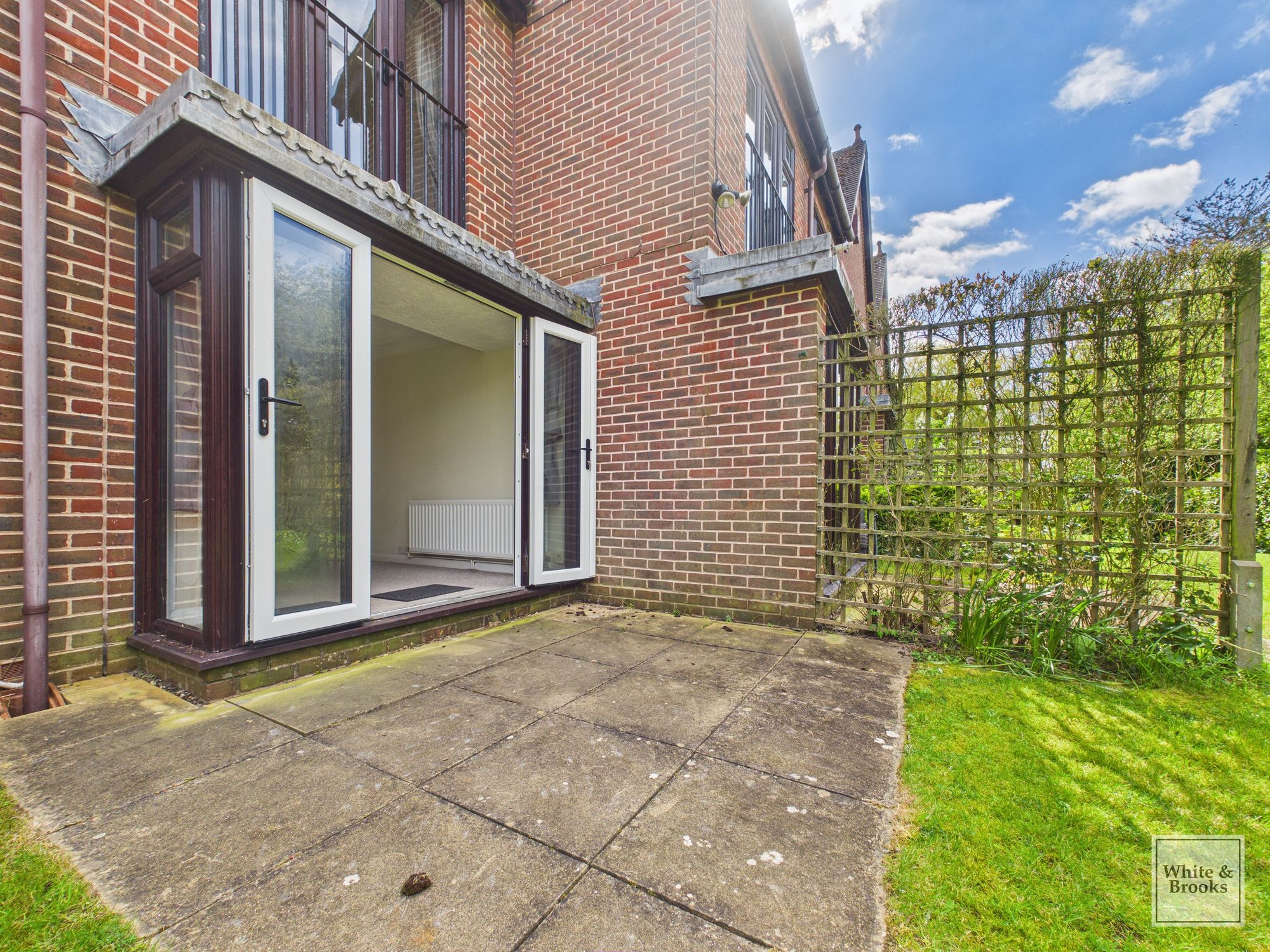 1 bed flat for sale in Fishbourne Road East, Willow Court Fishbourne Road East, PO19 9