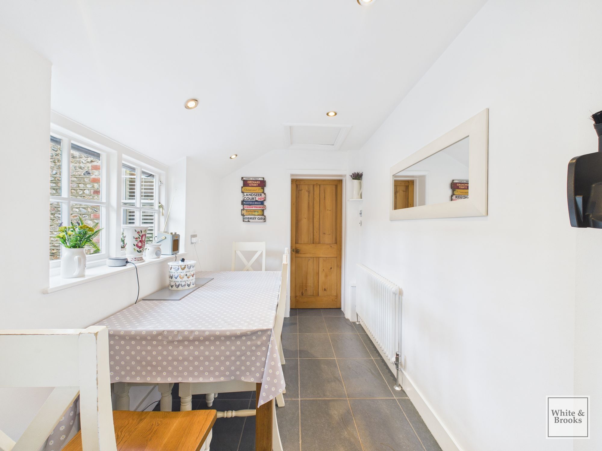 3 bed mid-terraced house for sale in Orchard Street, Chichester, PO19  - Property Image 14