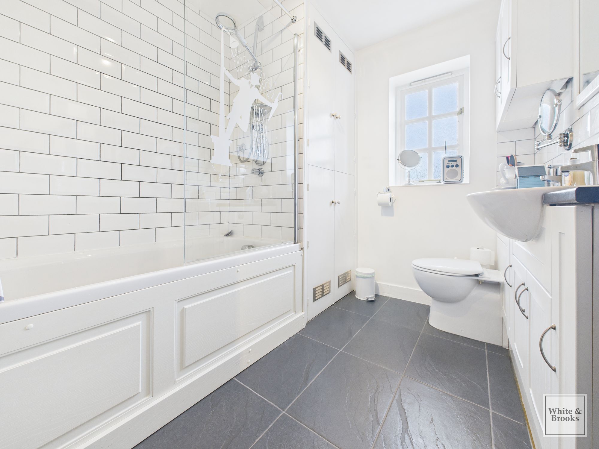 3 bed mid-terraced house for sale in Orchard Street, Chichester, PO19 21