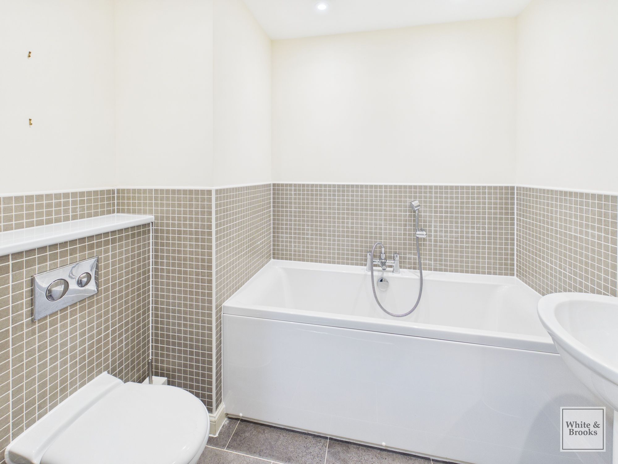 2 bed flat for sale in Broom Field Way, Felpham, PO22  - Property Image 9