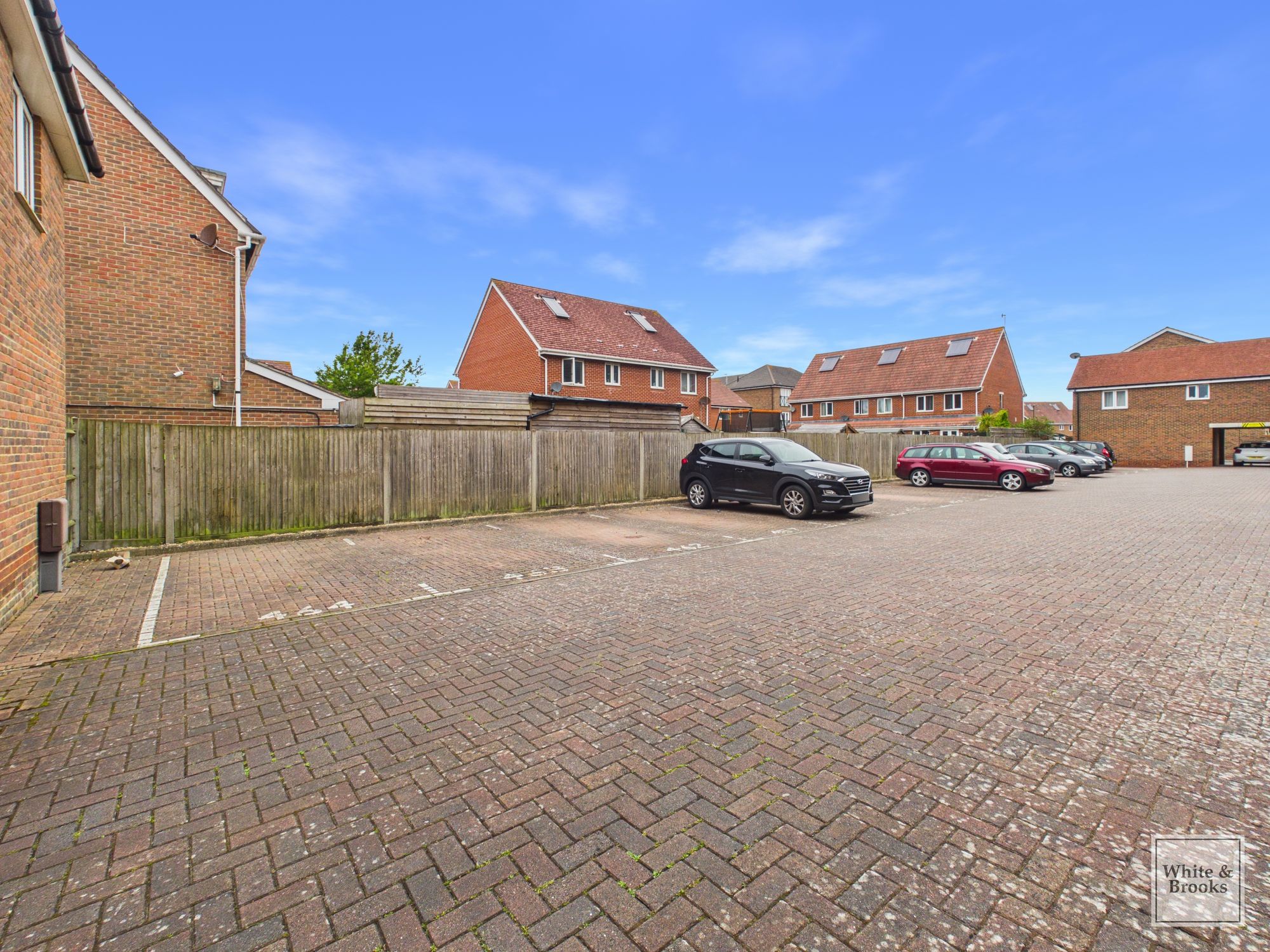 2 bed flat for sale in Broom Field Way, Felpham, PO22 16