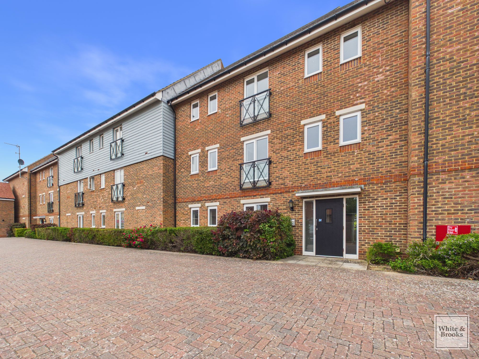 2 bed flat for sale in Broom Field Way, Felpham, PO22 15