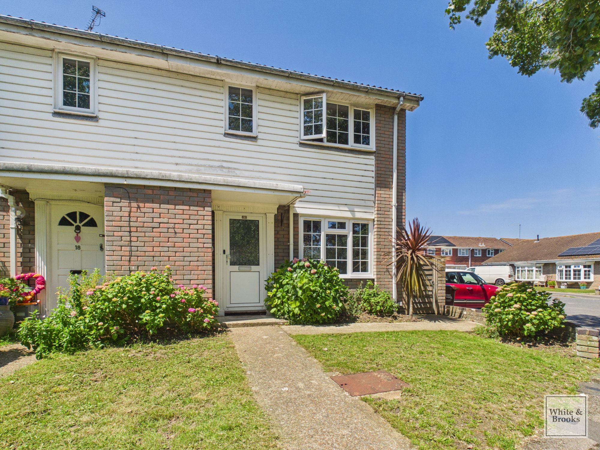 Situated in Flansham, close to Felpham, local playing fields and nearby parkland, this two-bedroom end of terrace house would make an ideal first-time purchase or investment opportunity.