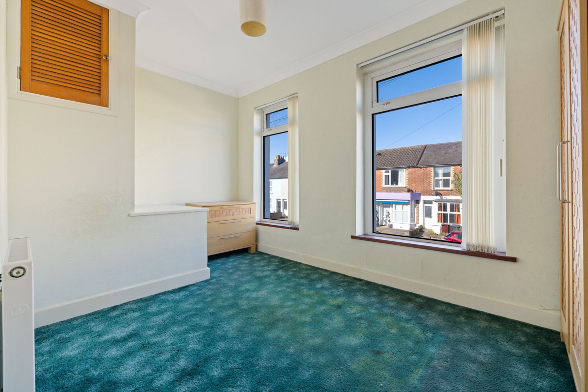 3 bed semi-detached house for sale in Bognor Road, Chichester, PO19  - Property Image 10