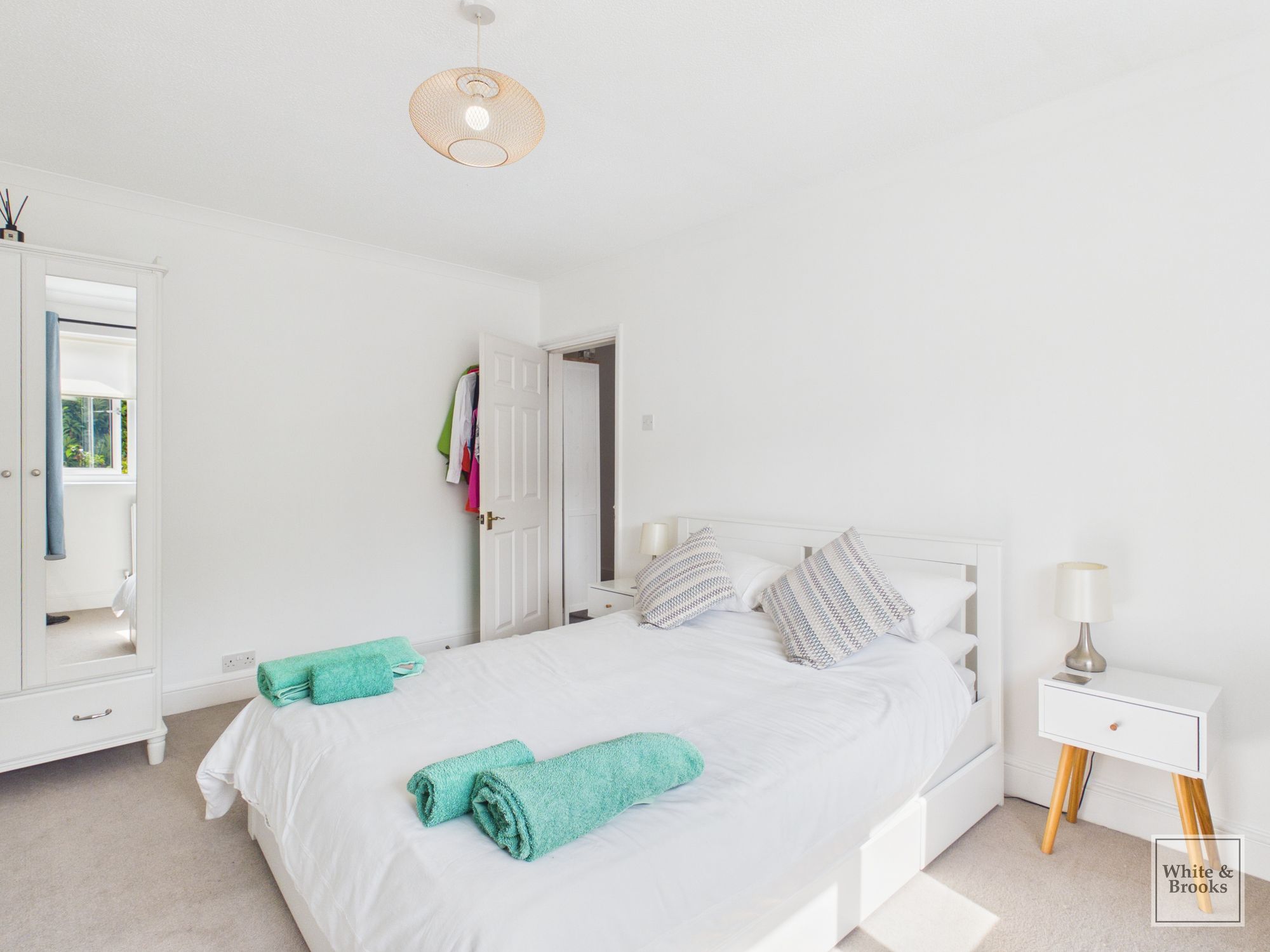 4 bed detached house for sale in Chichester Road, Bognor Regis, PO21 17