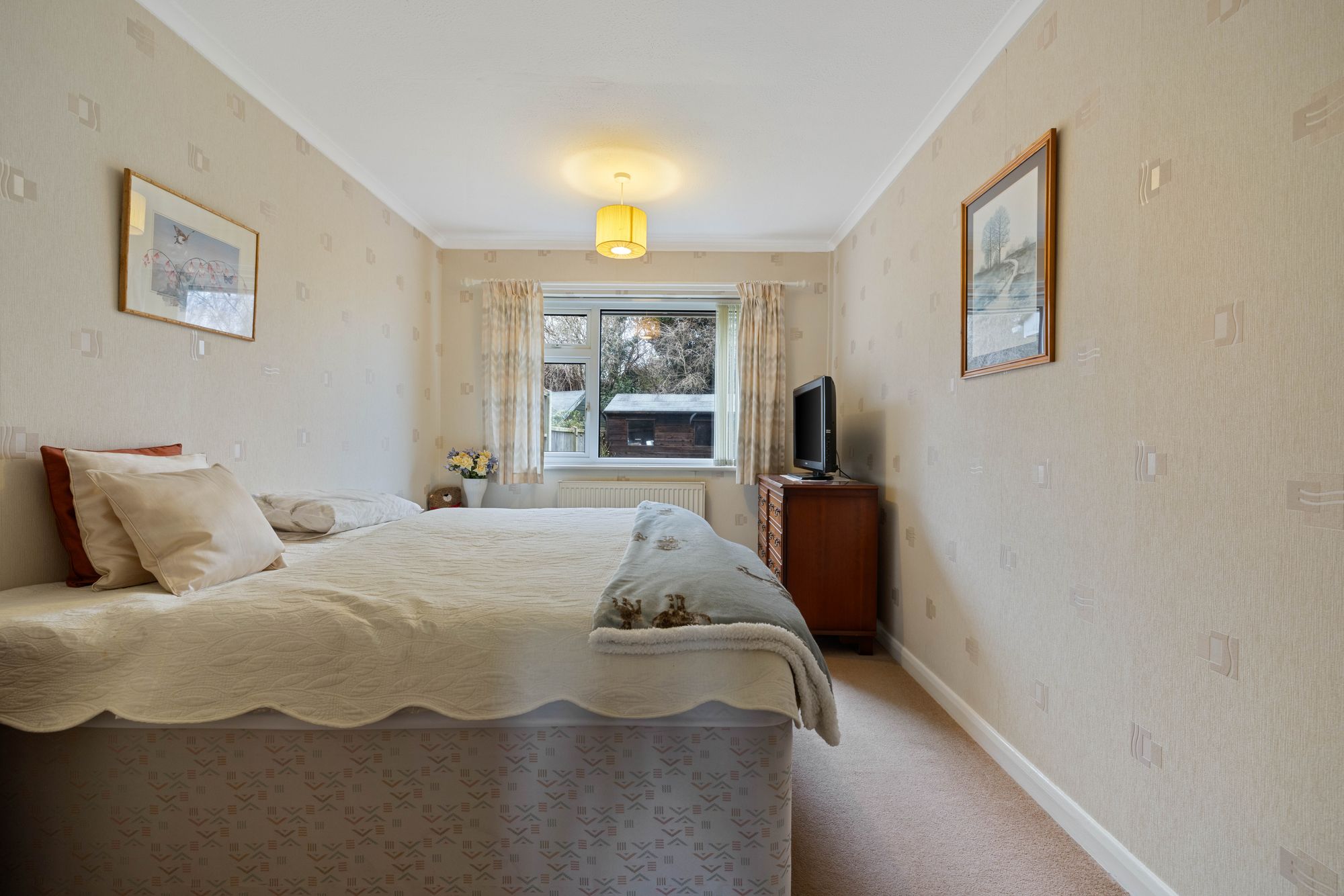 2 bed chalet for sale in Elbridge Crescent, Bognor Regis, PO21 9