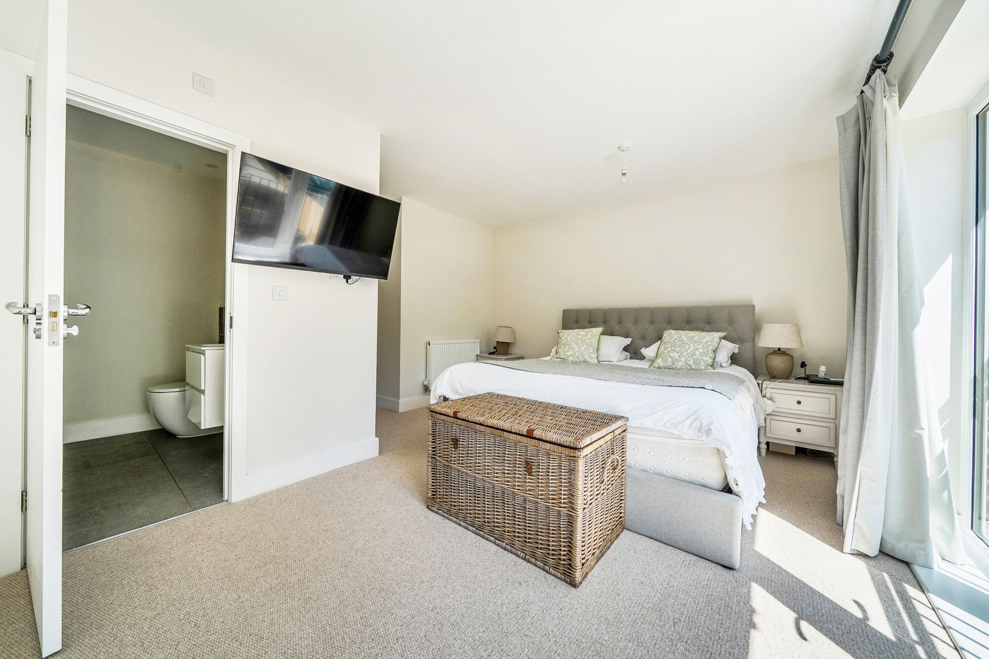 5 bed detached house for sale in Willowbed Drive, Chichester, PO19 10
