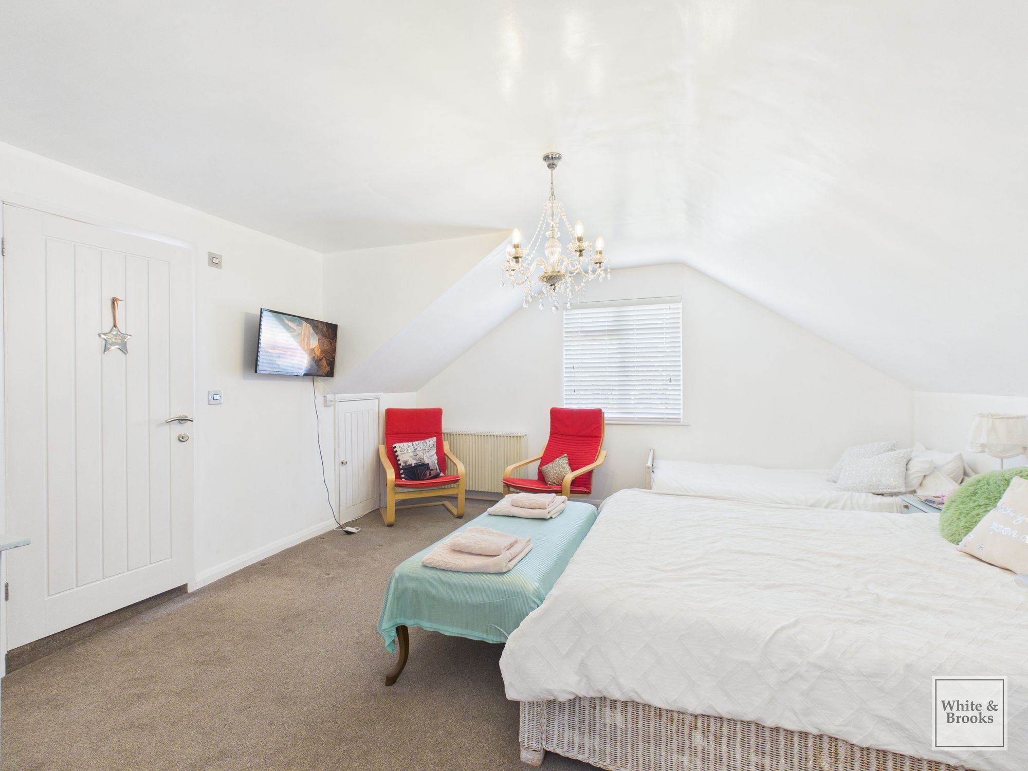 4 bed chalet for sale in Rife Way, Felpham, PO22 18