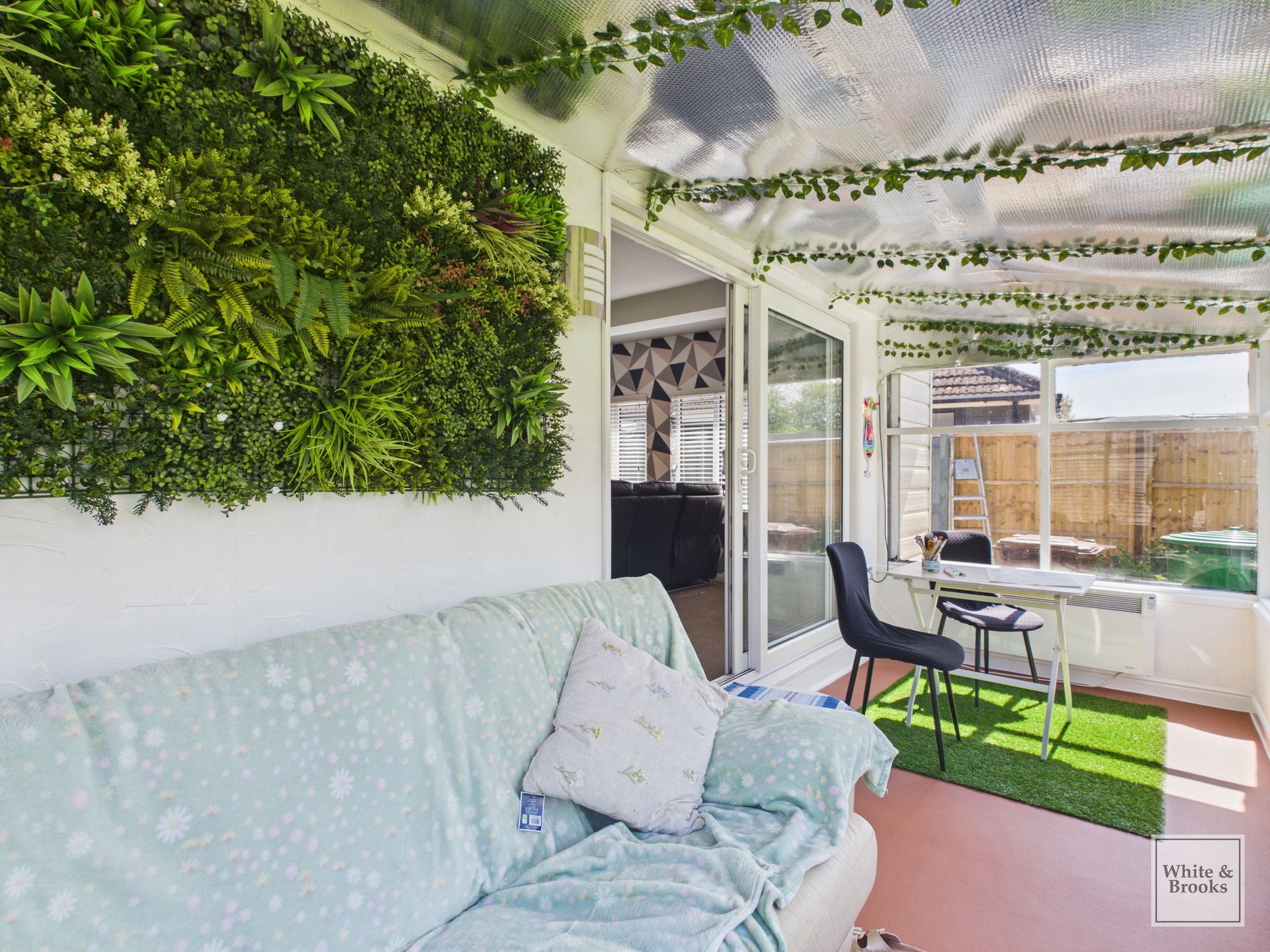 4 bed chalet for sale in Rife Way, Felpham, PO22  - Property Image 18