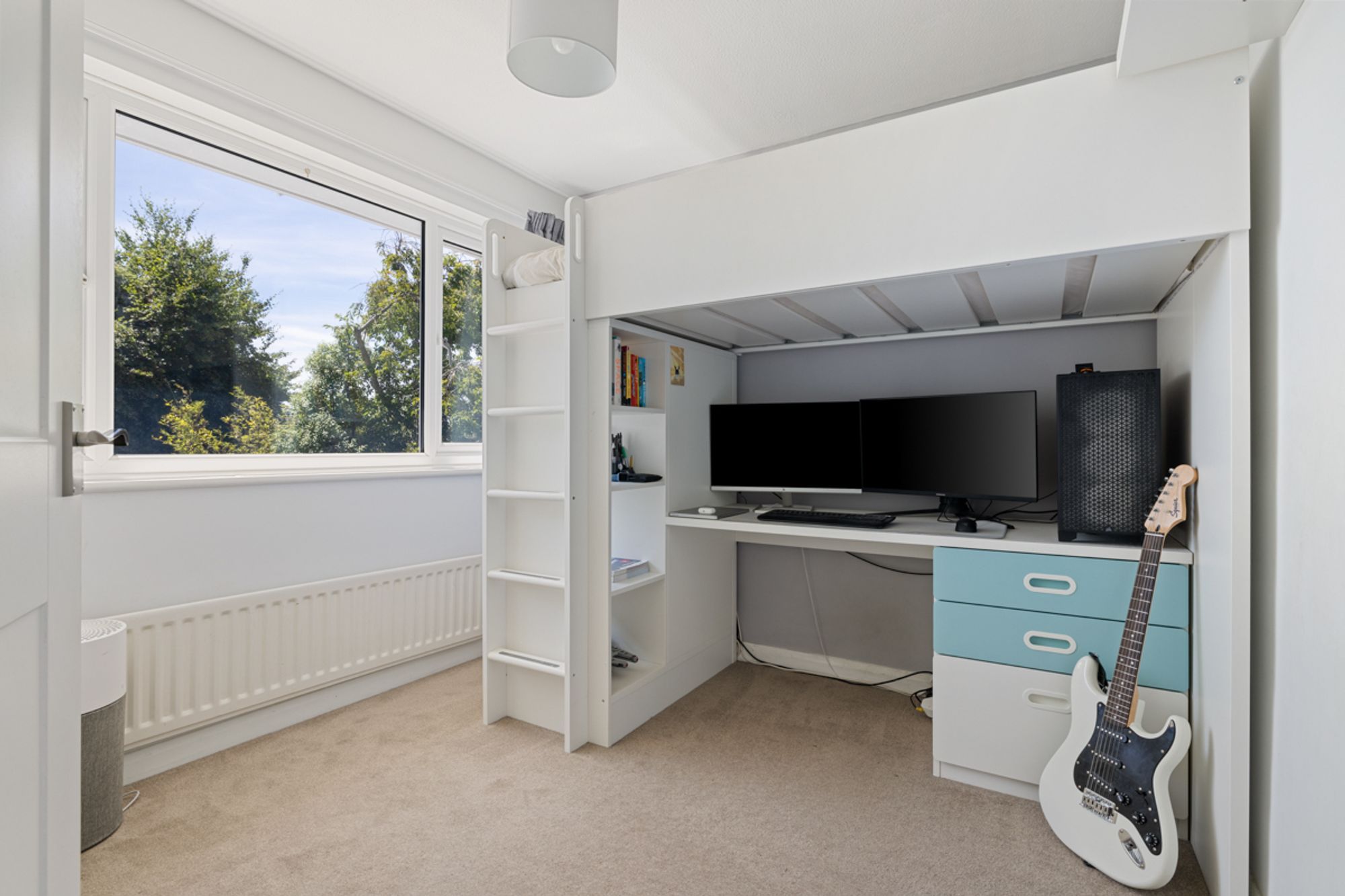 4 bed detached house for sale in Lincoln Green, Chichester, PO19 14