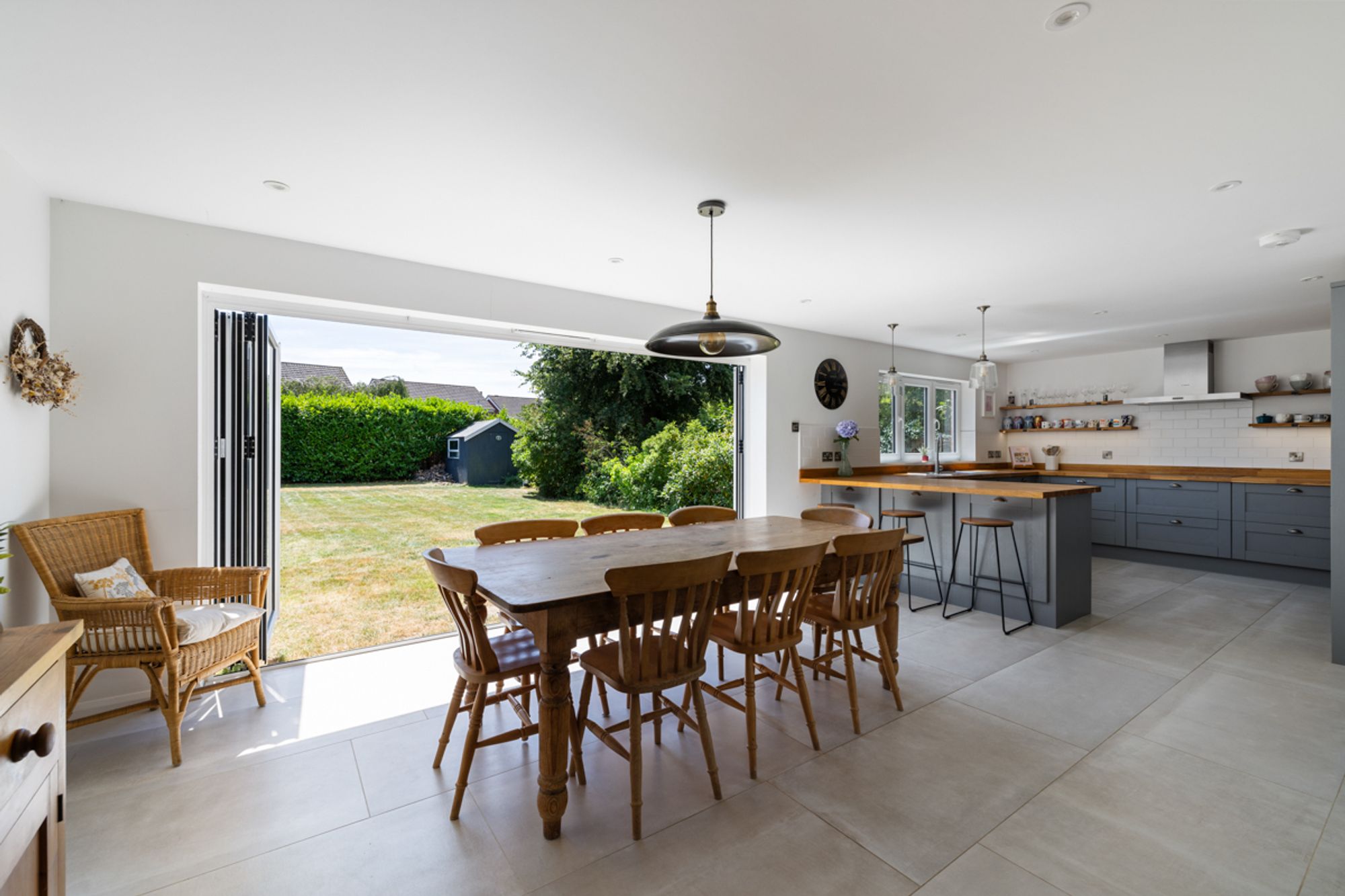 4 bed detached house for sale in Lincoln Green, Chichester, PO19  - Property Image 7