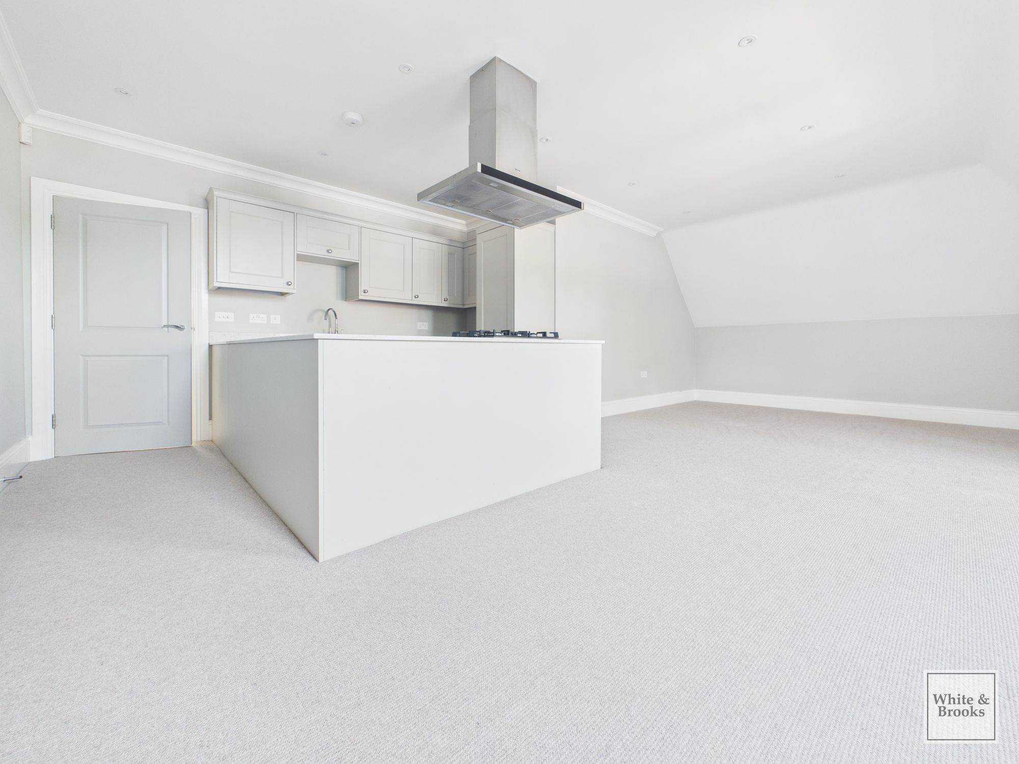 2 bed flat for sale in Lavant Road, Chichester, PO19 4