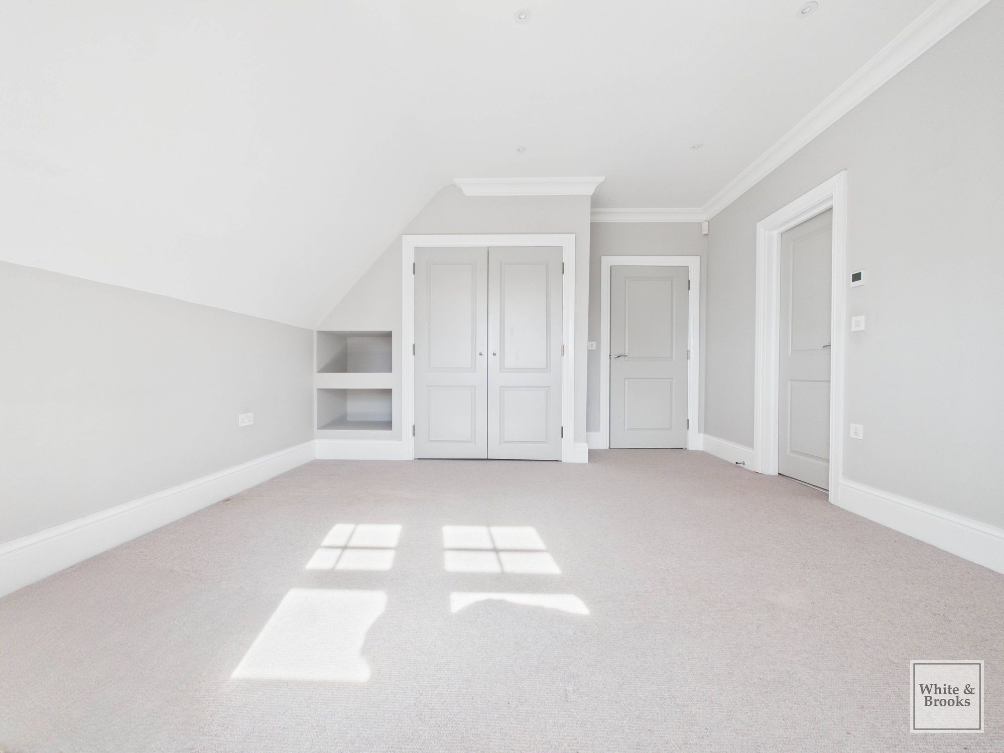 2 bed flat for sale in Lavant Road, Chichester, PO19 6