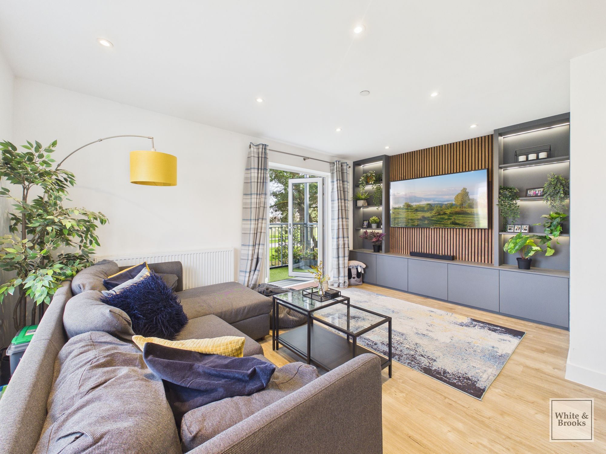 1 bed flat for sale in Anna Sewell Way, Chichester, PO19  - Property Image 2