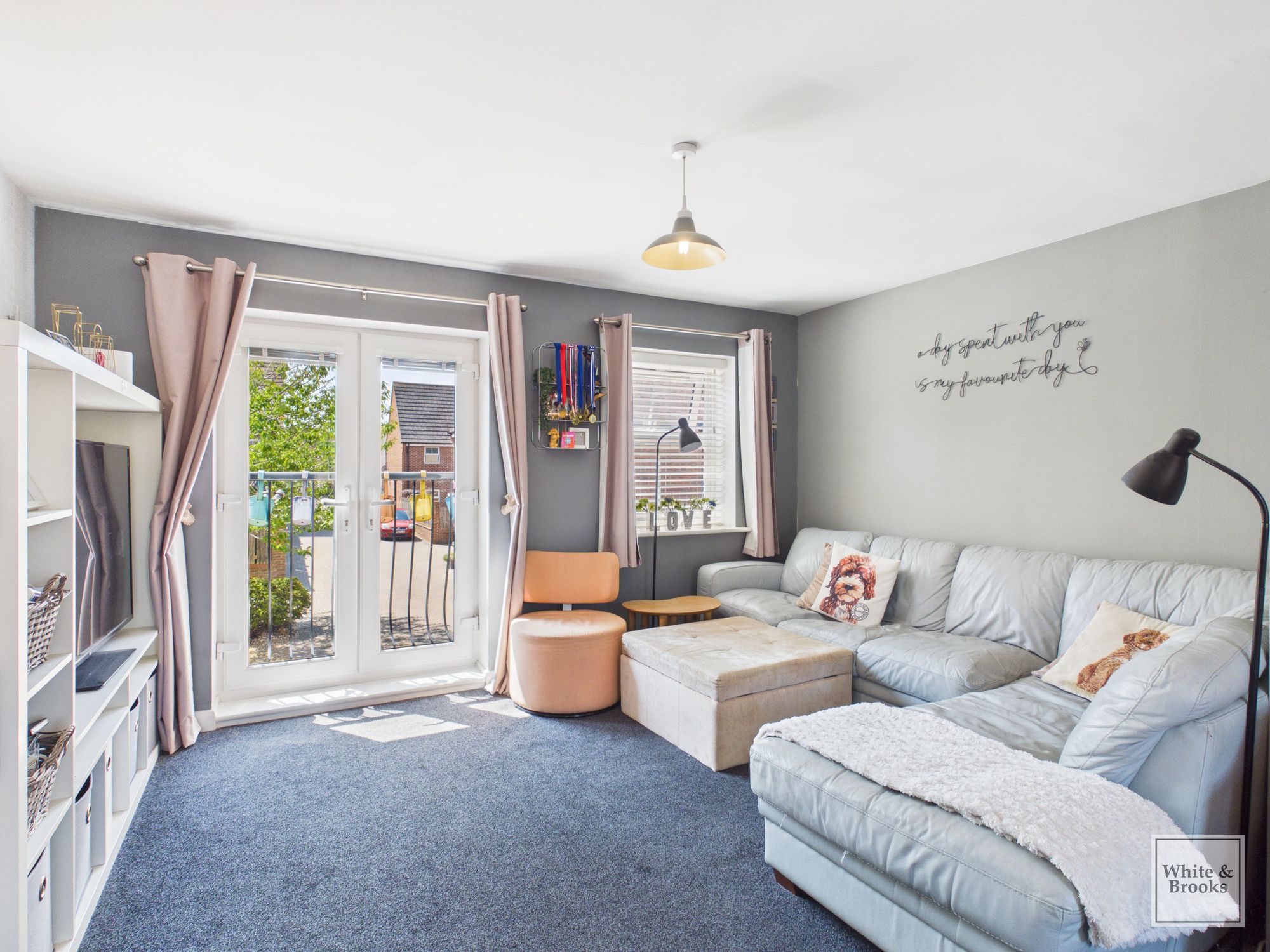 2 bed coach house for sale in Clover Mead, Felpham, PO22  - Property Image 2
