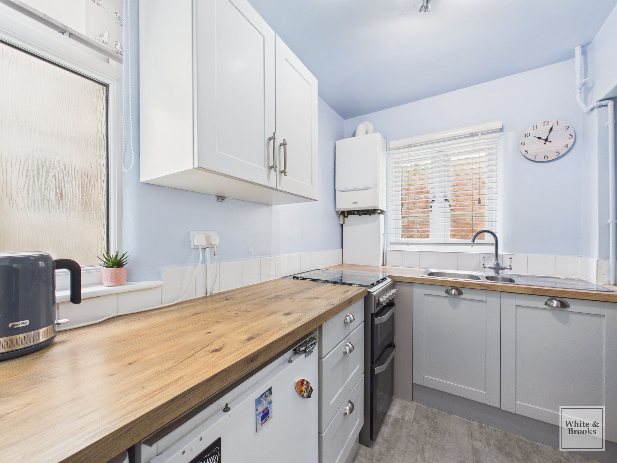 1 bed flat for sale in Victoria Road South, Elizabeth Court Victoria Road South, PO21 7