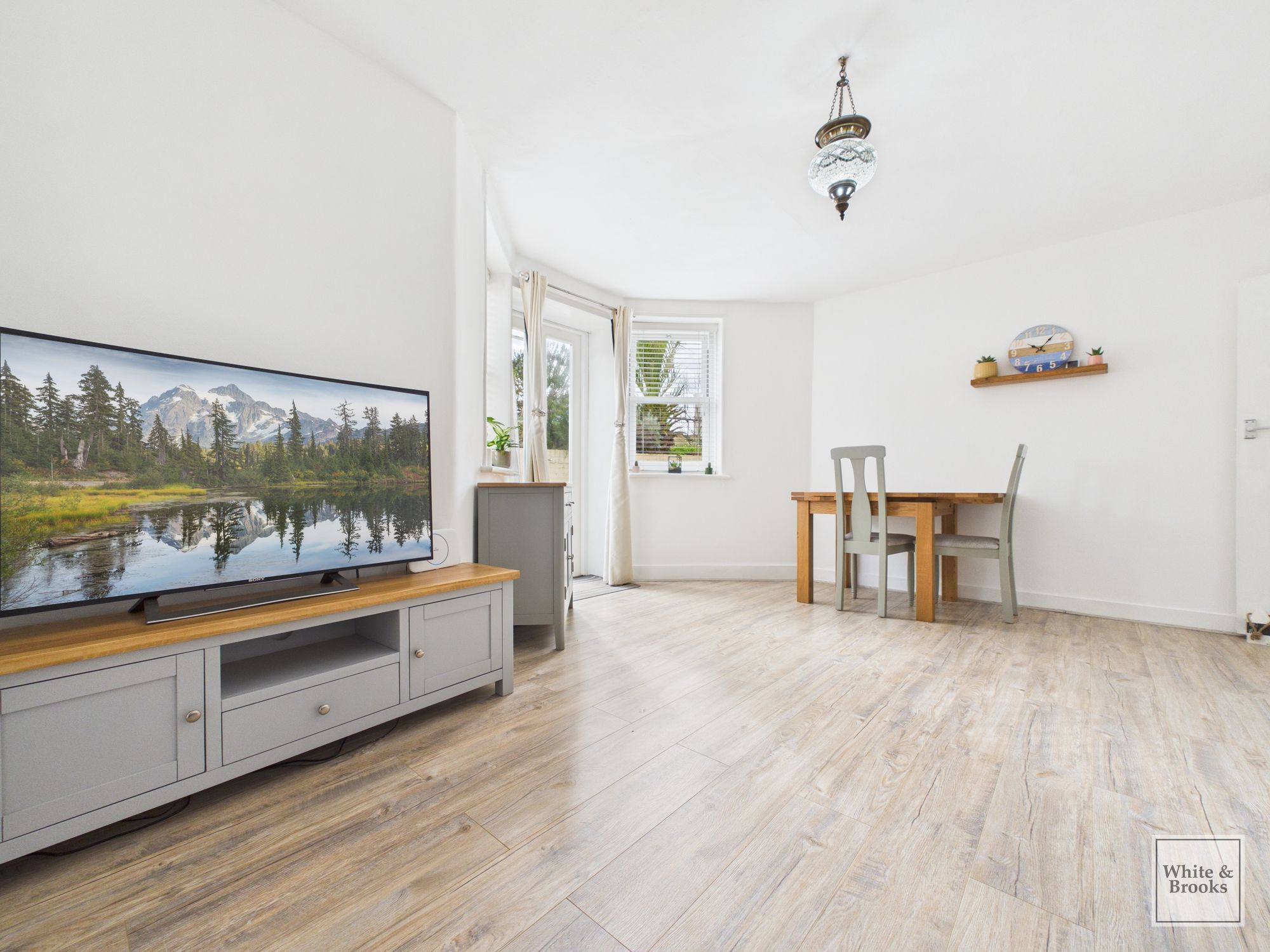 1 bed flat for sale in Victoria Road South, Elizabeth Court Victoria Road South, PO21  - Property Image 9