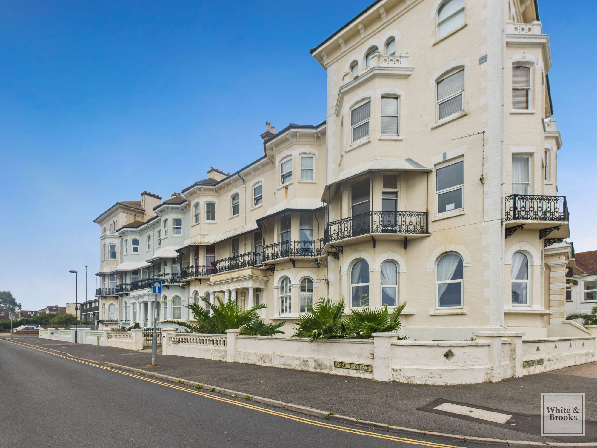 1 bed flat for sale in Victoria Road South, Elizabeth Court Victoria Road South, PO21 - Property Image 1