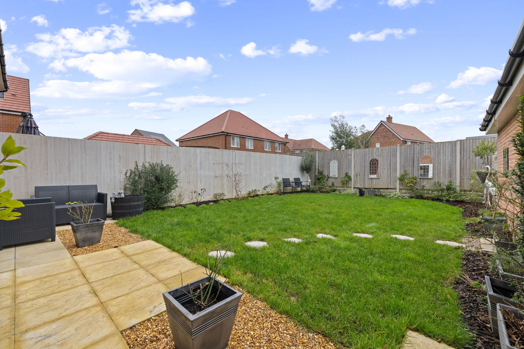 4 bed detached house for sale in Siskins Grove, Chichester, PO20  - Property Image 4