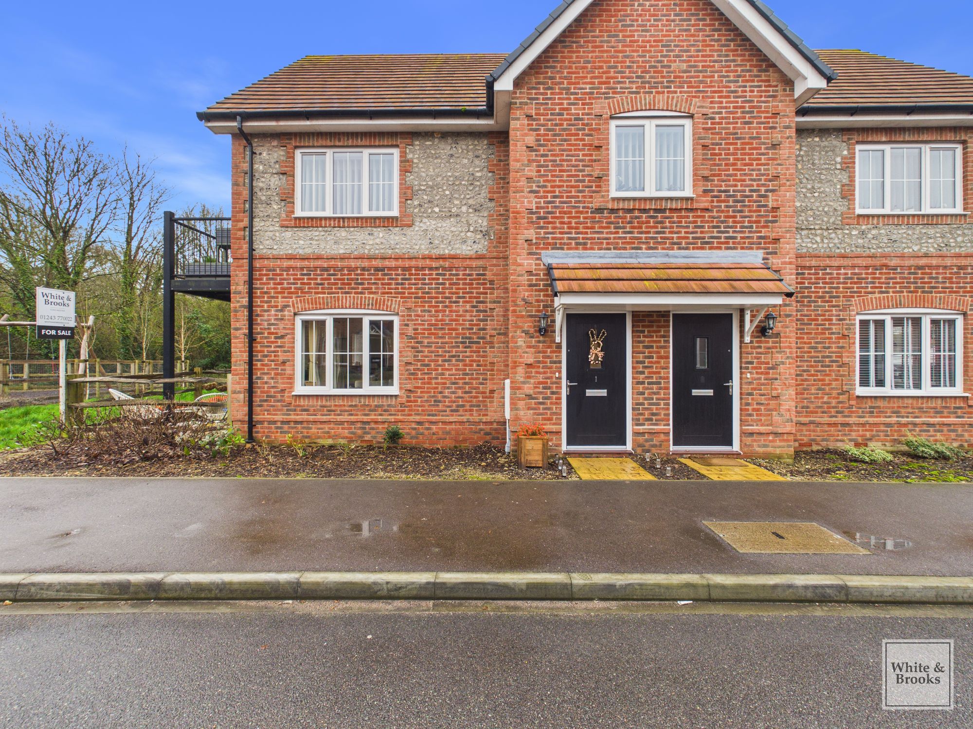 2 bed flat for sale in Bittern Way, Merchant House Bittern Way, PO20  - Property Image 1