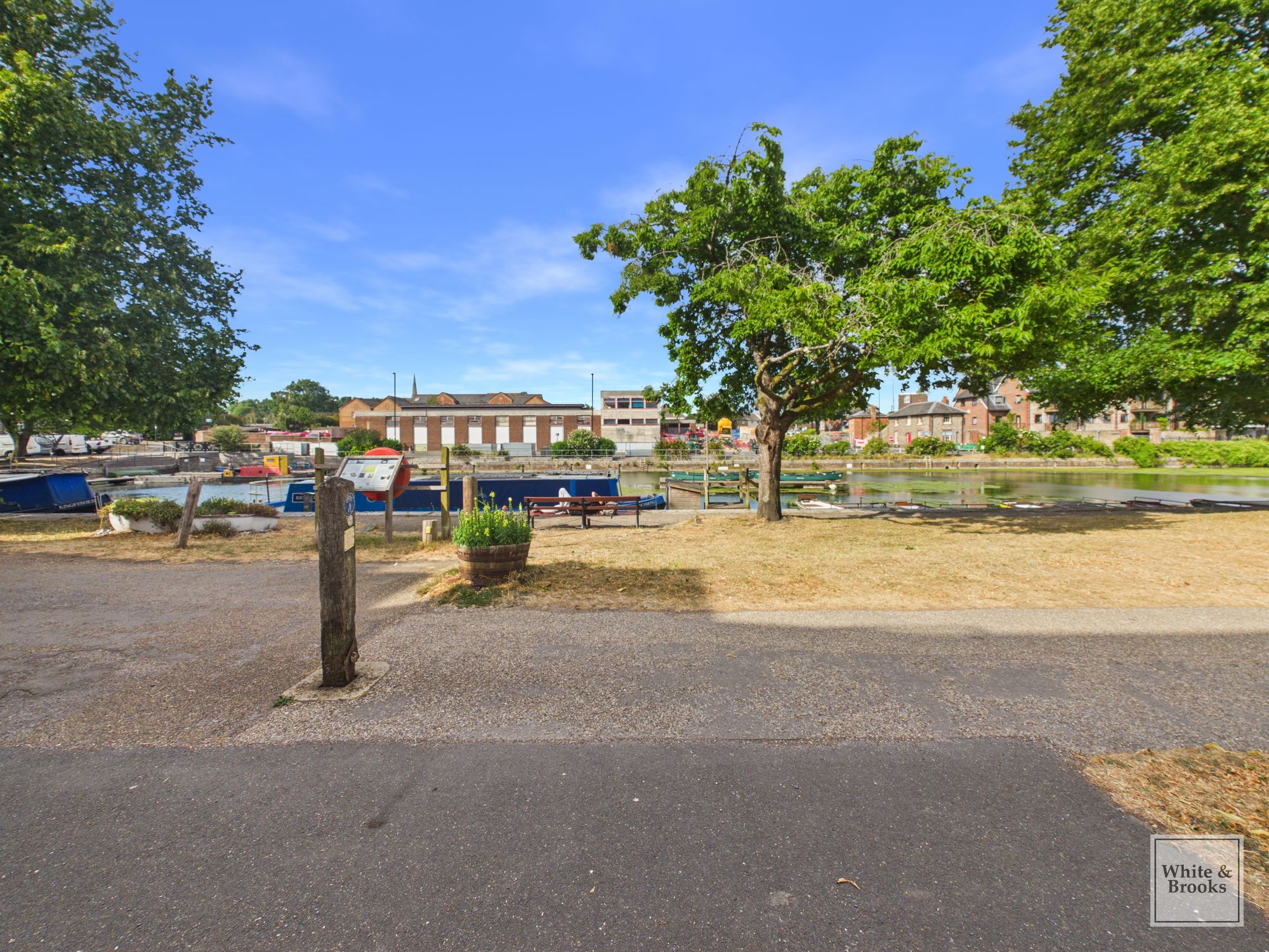 2 bed flat for sale in John Rennie Road, Chichester, PO19  - Property Image 12