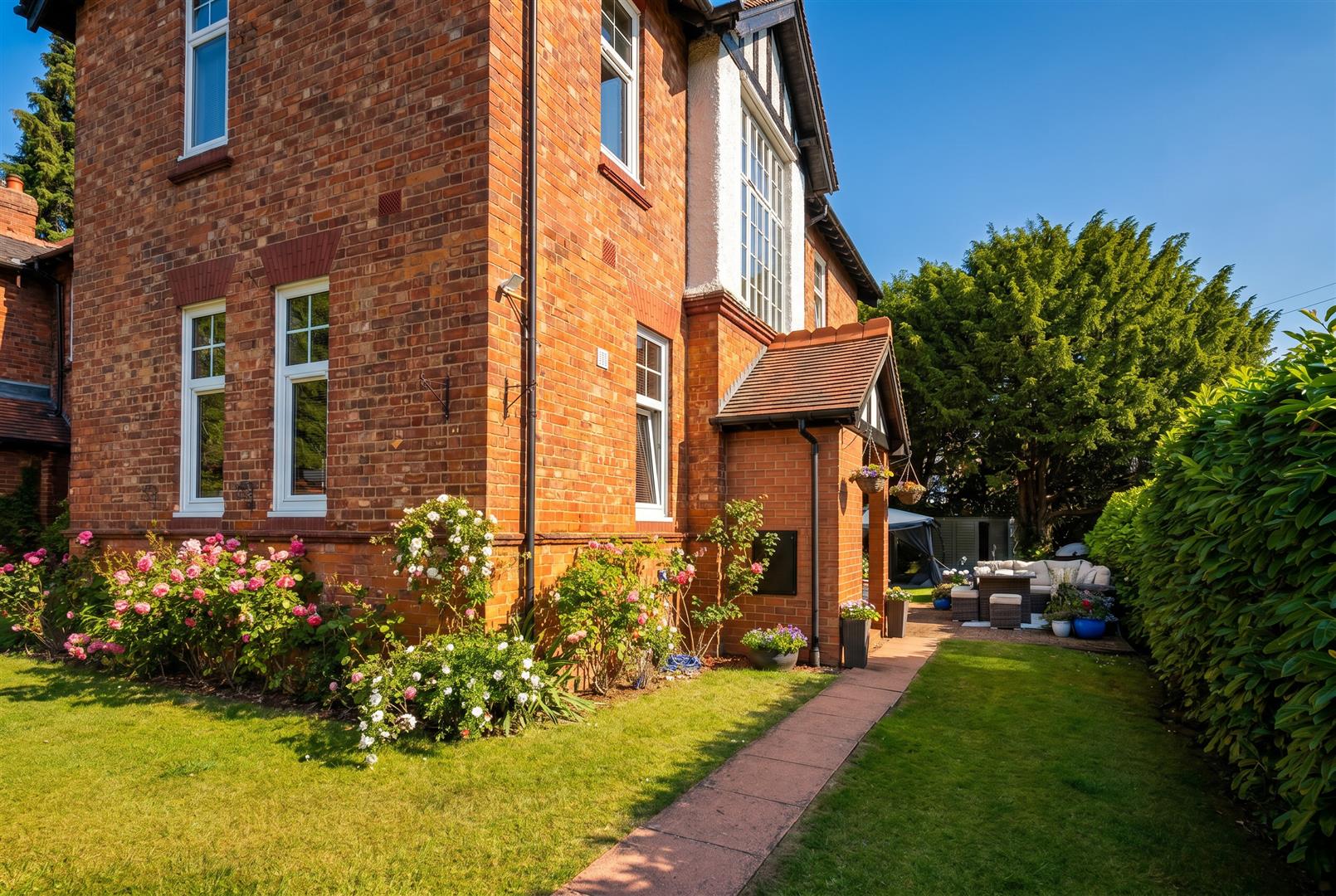 Catherines Close