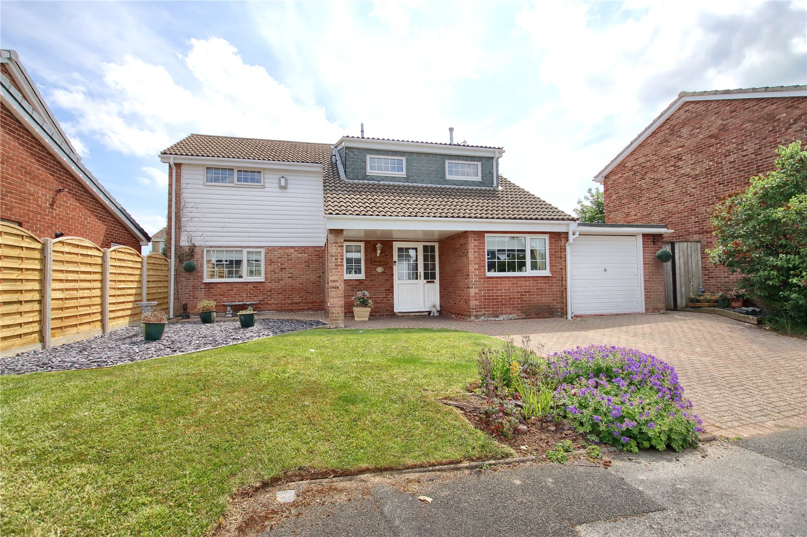 Foxton Close
