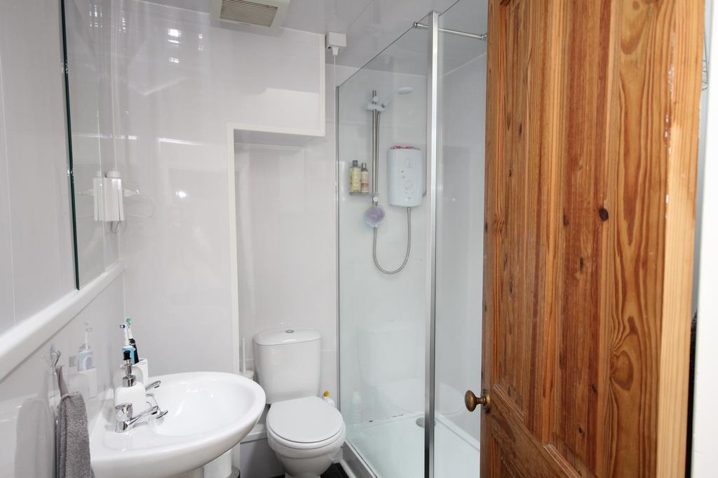 2 bed house to rent in Worrall Road, Bristol 8