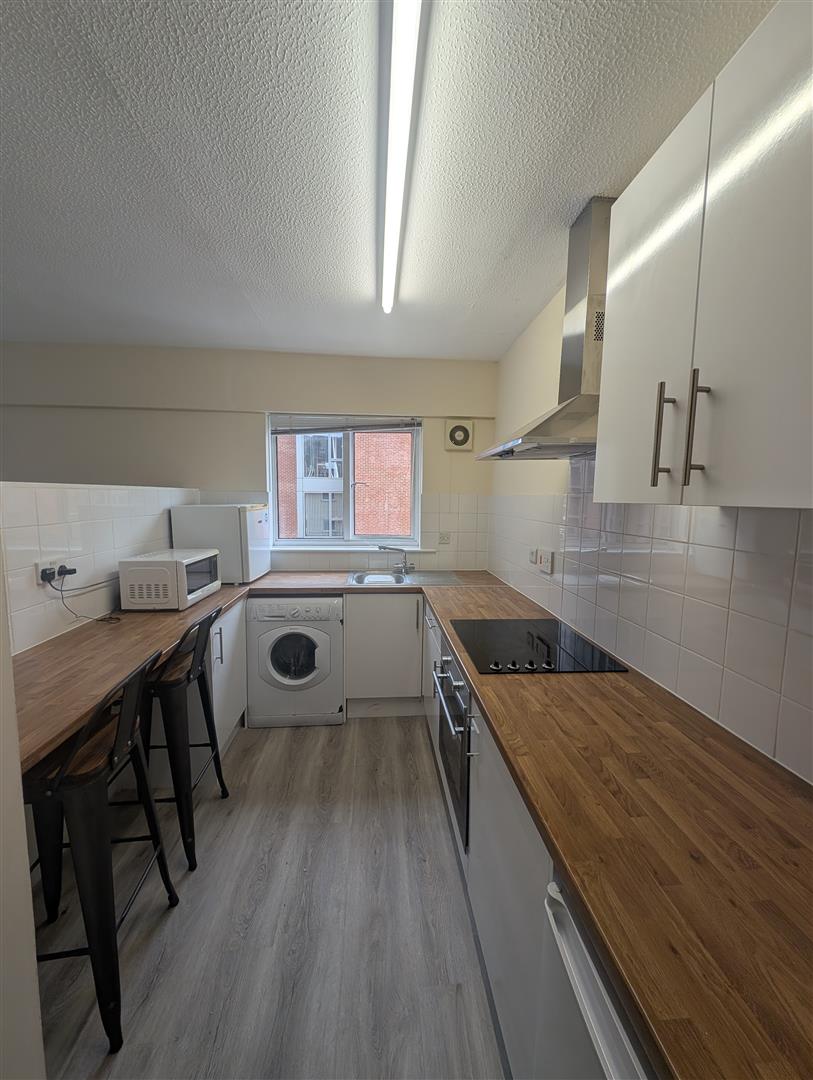Studio flat to rent in Ferry Street, Bristol, BS1