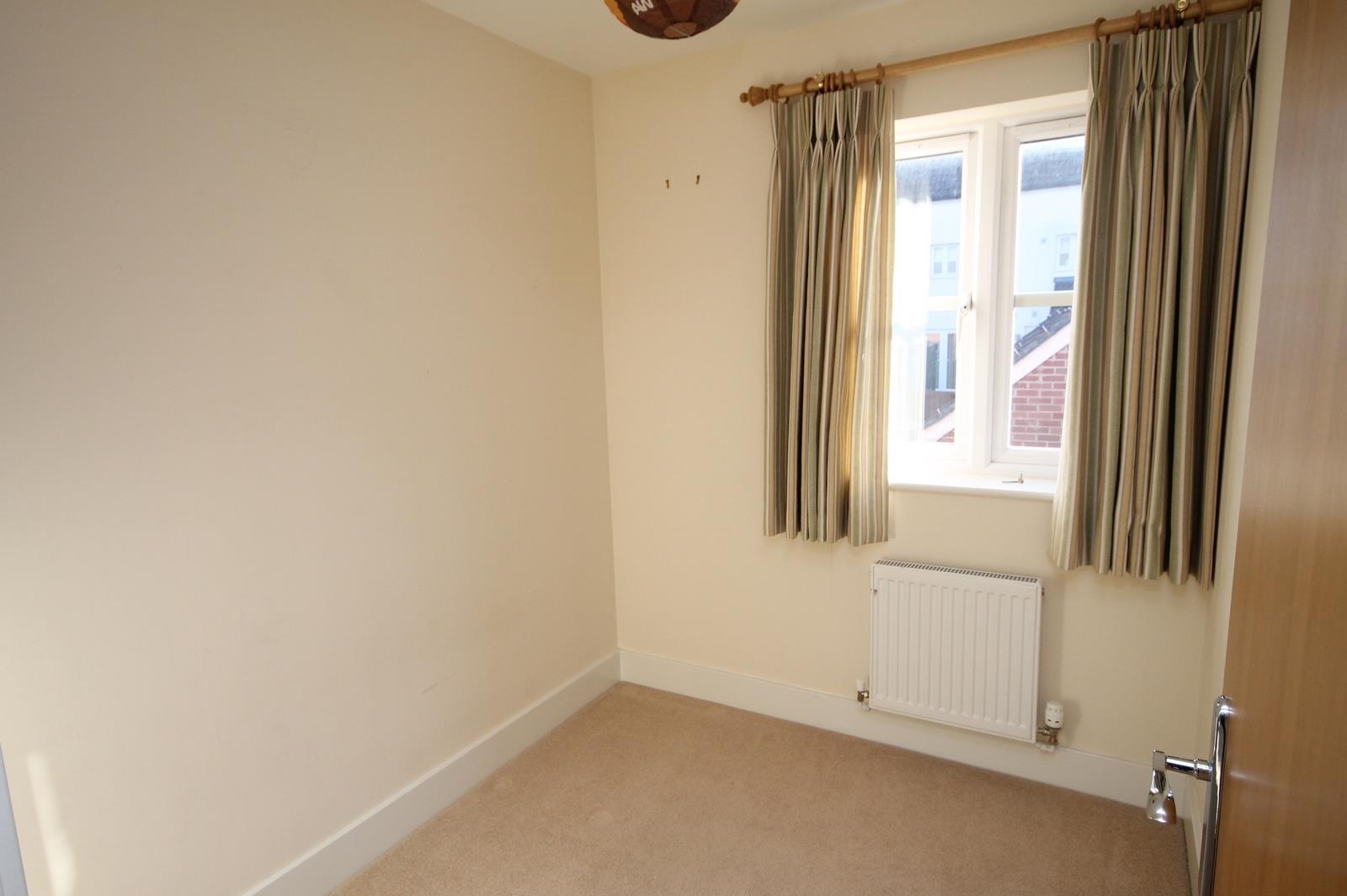 4 bed house to rent in Blackcurrant Drive, Bristol 5