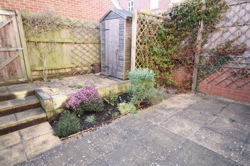 4 bed house to rent in Blackcurrant Drive, Bristol 8