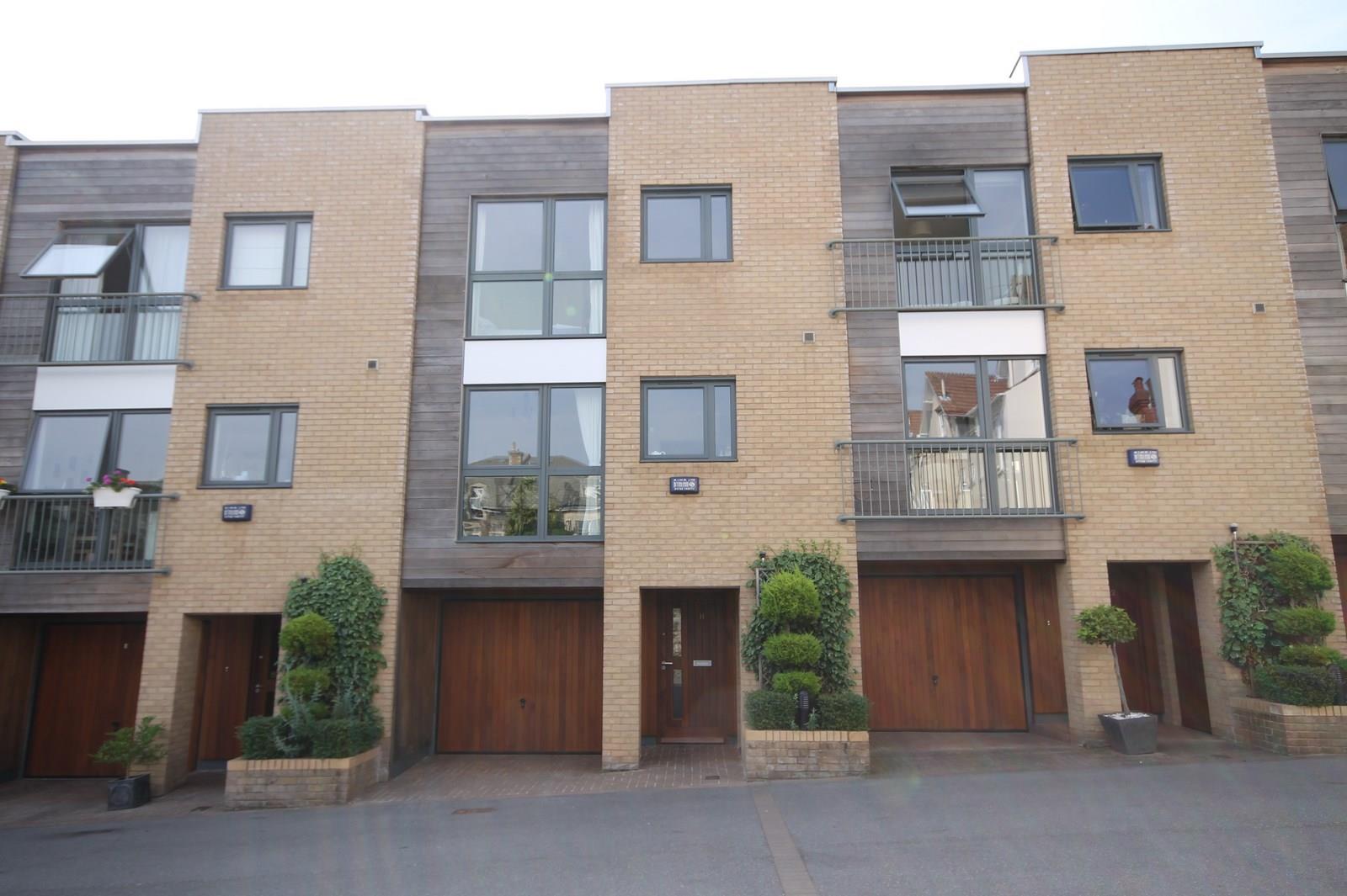 4 bed house to rent in Chapter Walk, Bristol 1