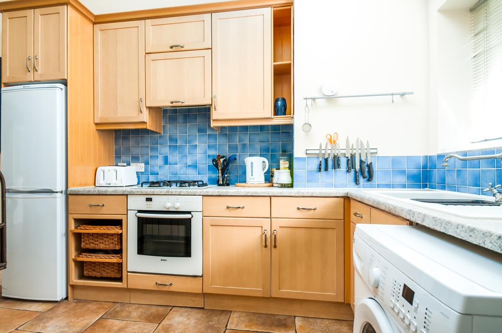 2 bed flat to rent in Cambridge Park, Bristol  - Property Image 4