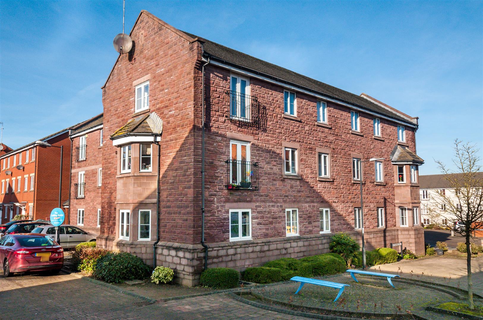 2 bed flat to rent in Shakespeare Avenue, Bristol 9