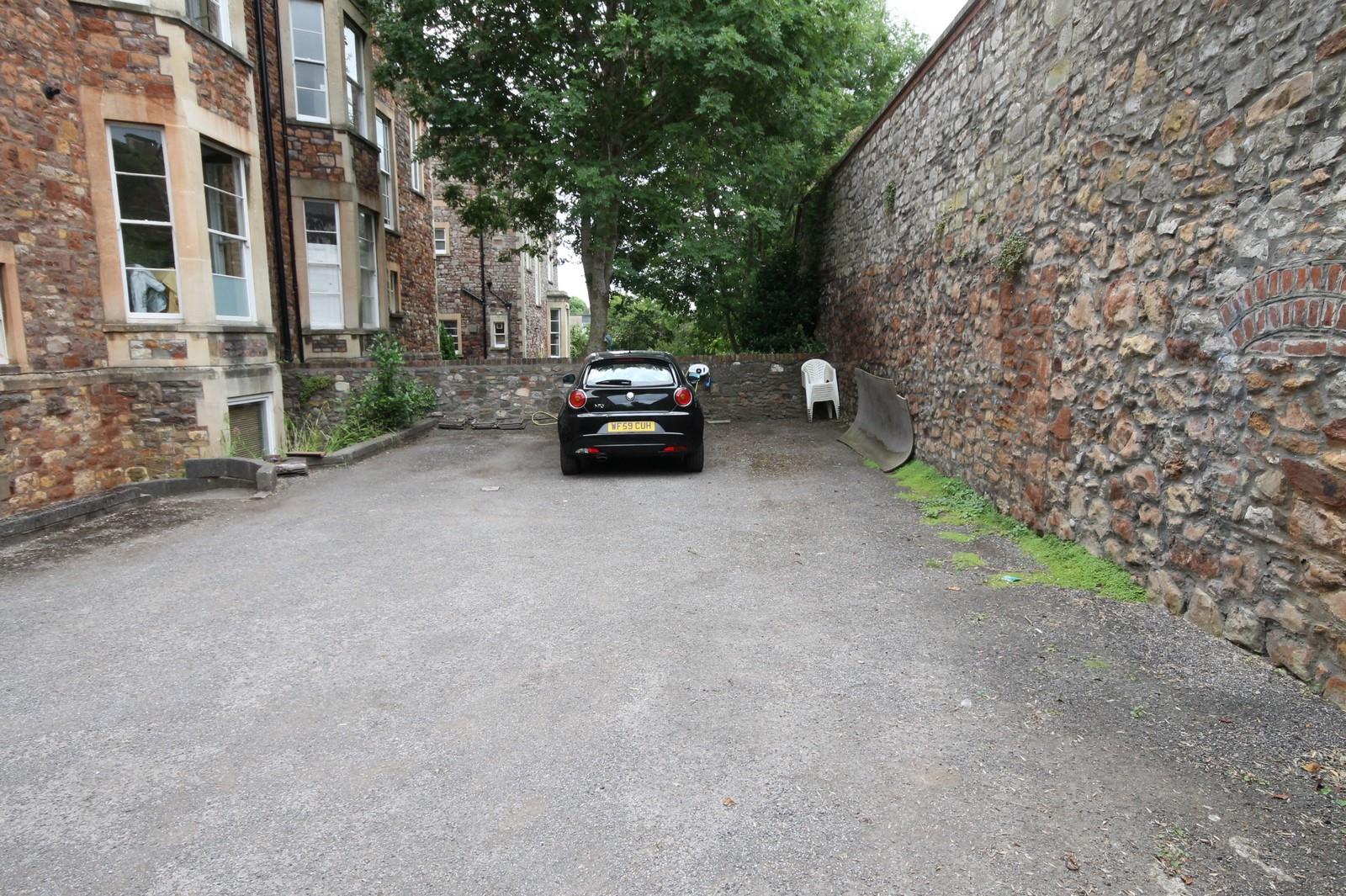 2 bed flat to rent in Miles Road, Bristol  - Property Image 9