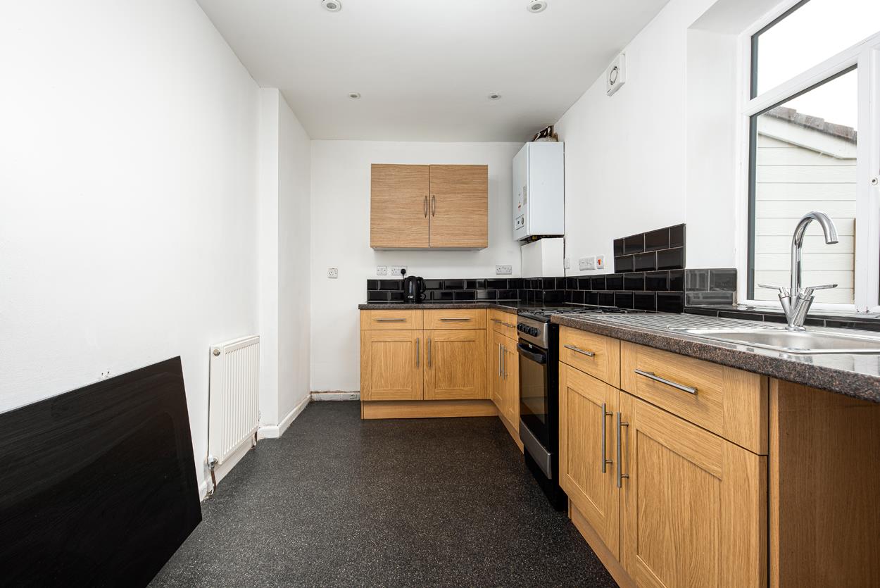 3 bed house to rent in Portbury Grove, Bristol 8