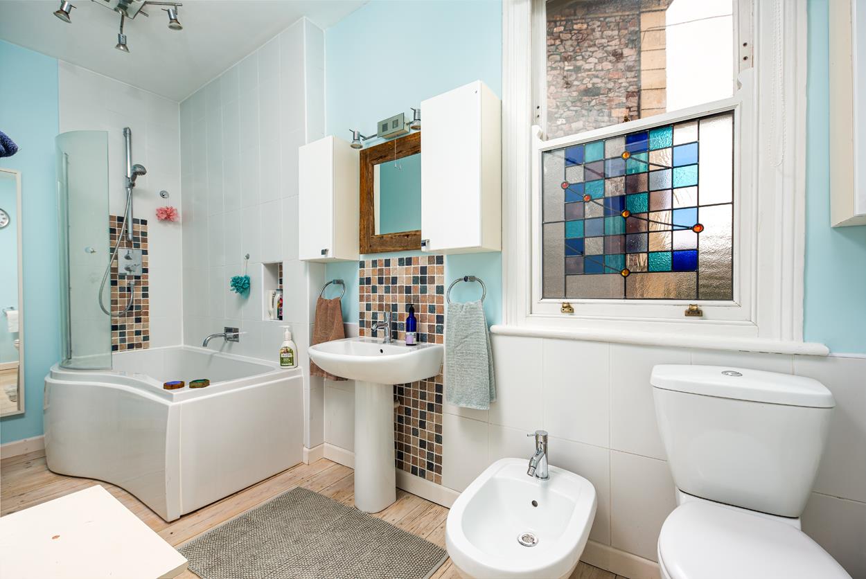 5 bed house for sale in All Saints Road, Bristol 19