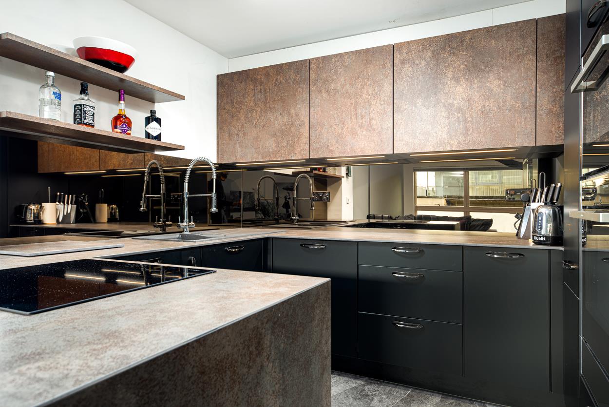 2 bed apartment for sale in Merchants Road, Bristol 1