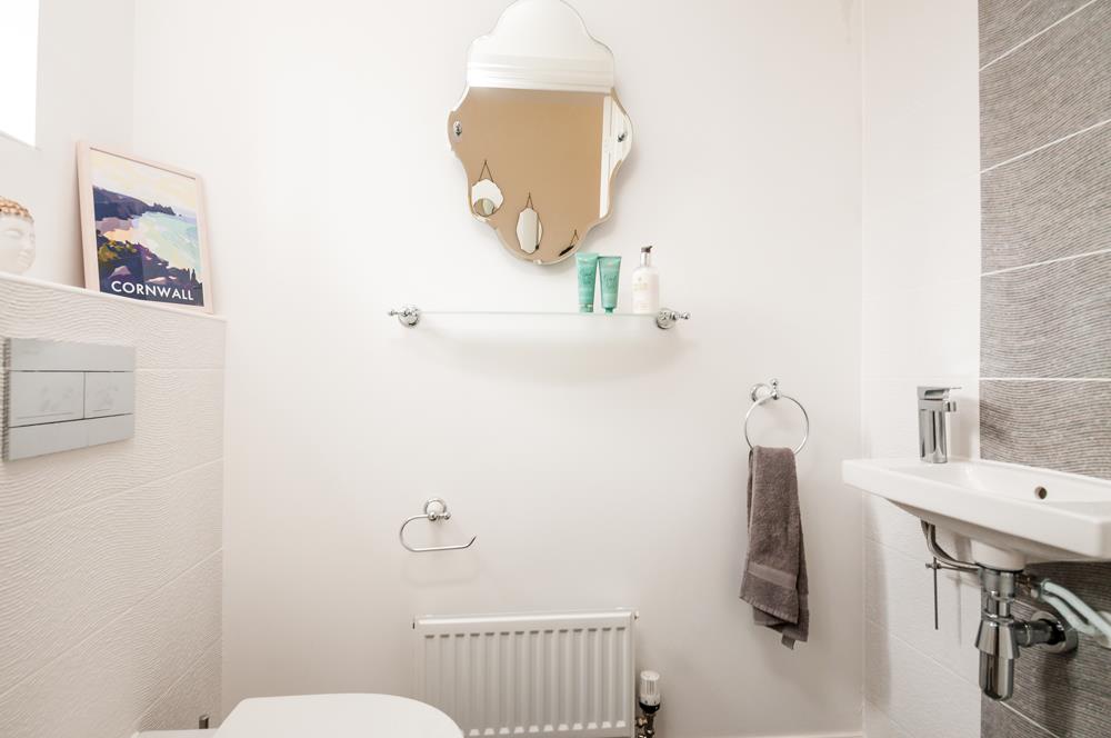 3 bed house for sale in Thornfield Road, Bristol 12