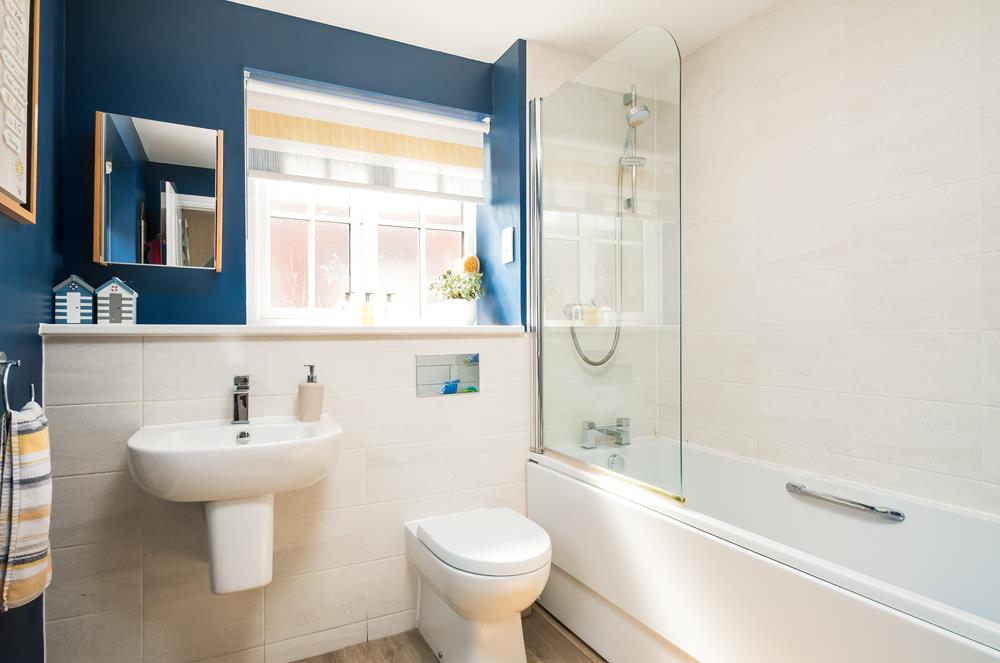 4 bed house for sale in Thornfield Road, Bristol 12