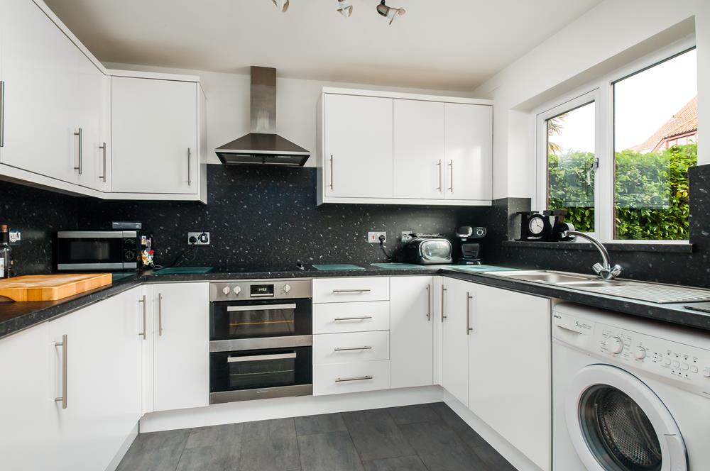 2 bed house for sale in Canada Way, Bristol 5