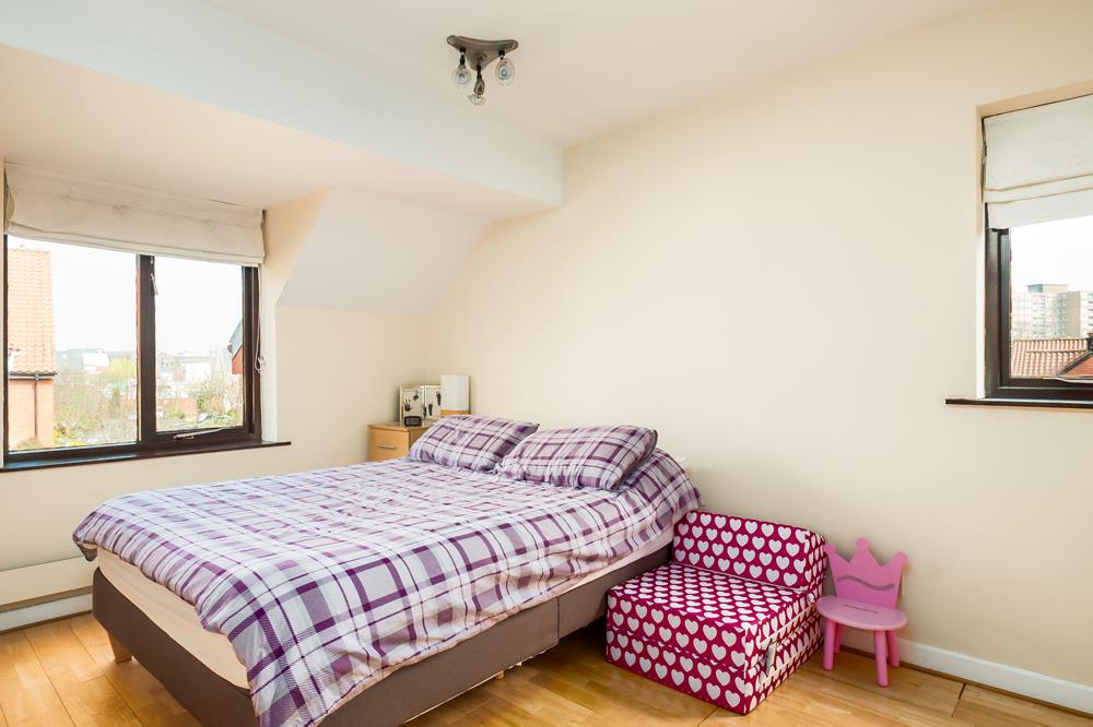 2 bed house for sale in Canada Way, Bristol  - Property Image 7