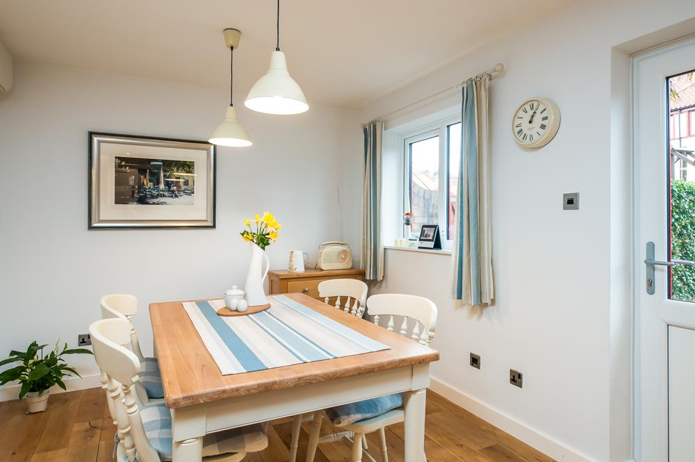 2 bed house for sale in Canada Way, Bristol  - Property Image 4