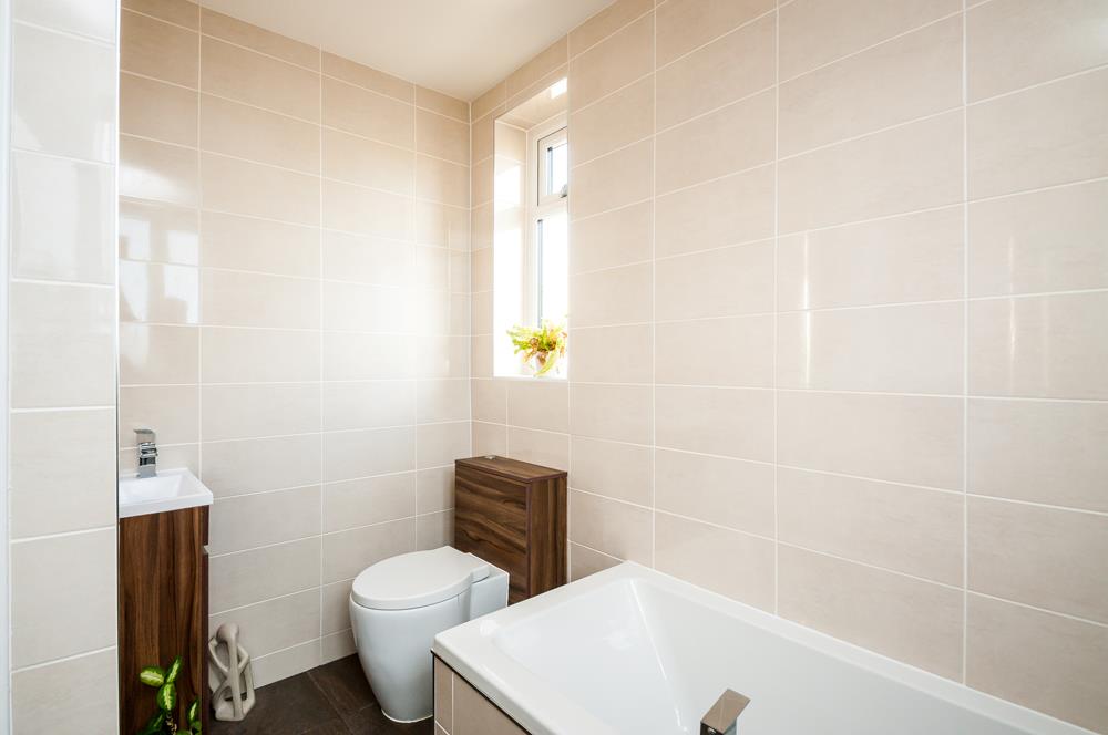 4 bed house for sale in Arbutus Drive, Bristol 14