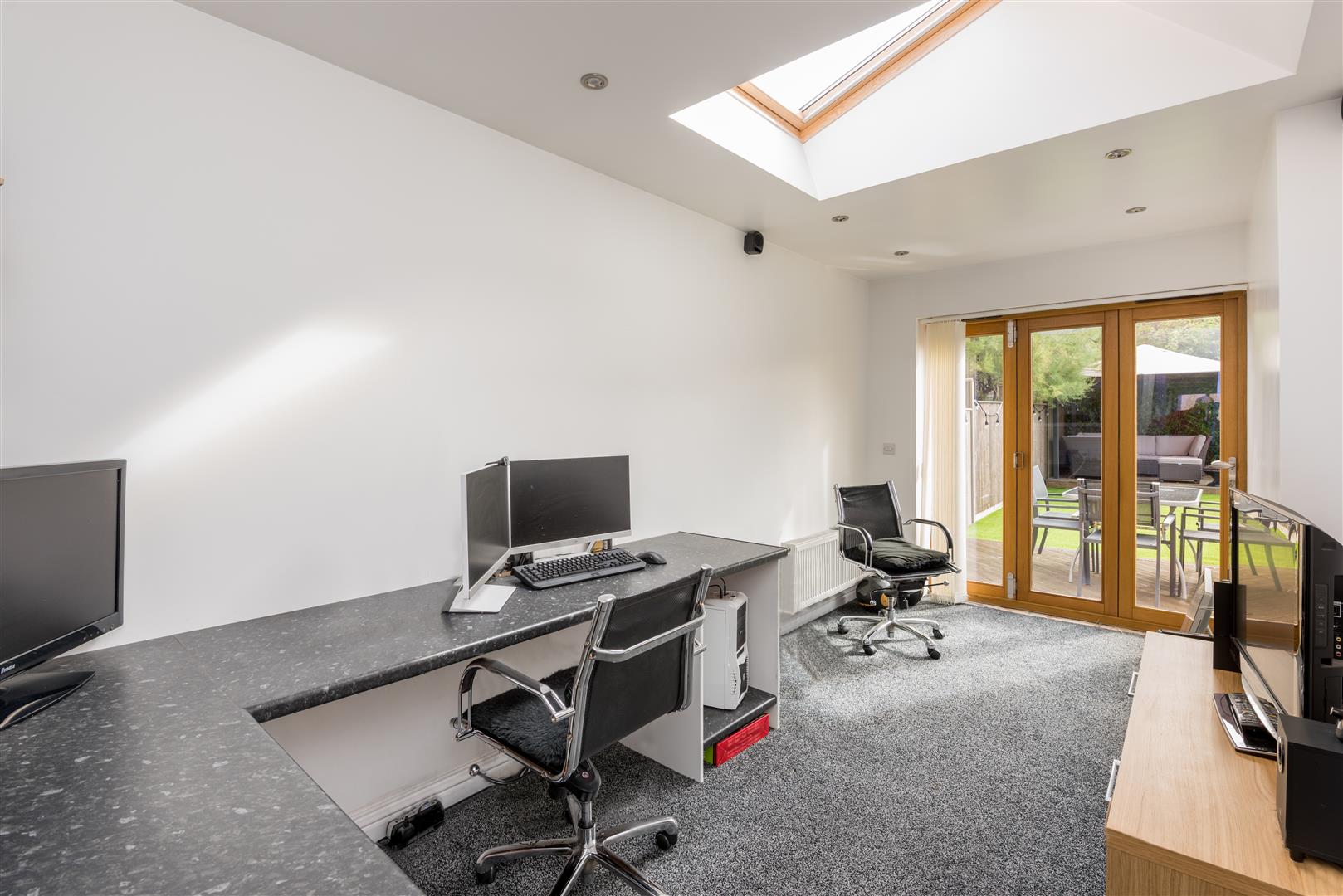 3 bed house for sale in Fallodon Way, Bristol 3