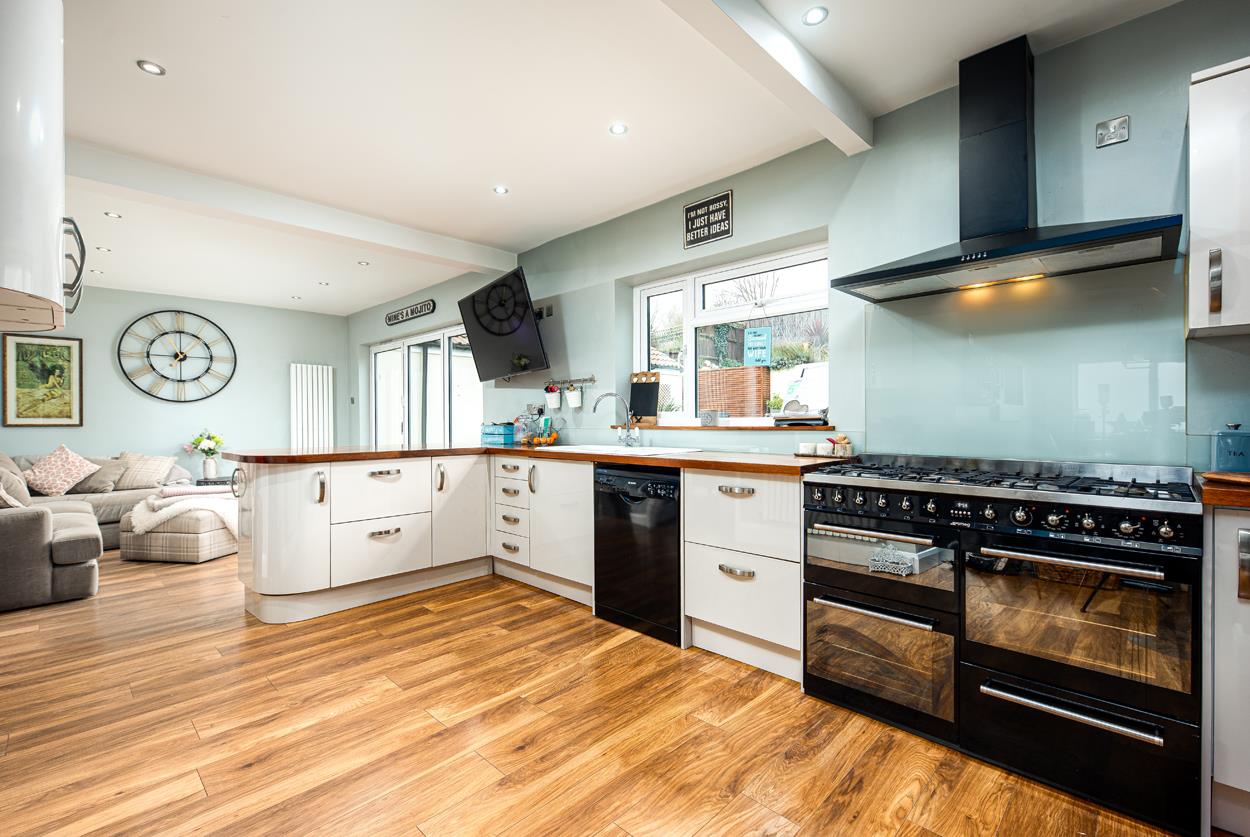 4 bed detached house for sale in Kersteman Road, Bristol 2